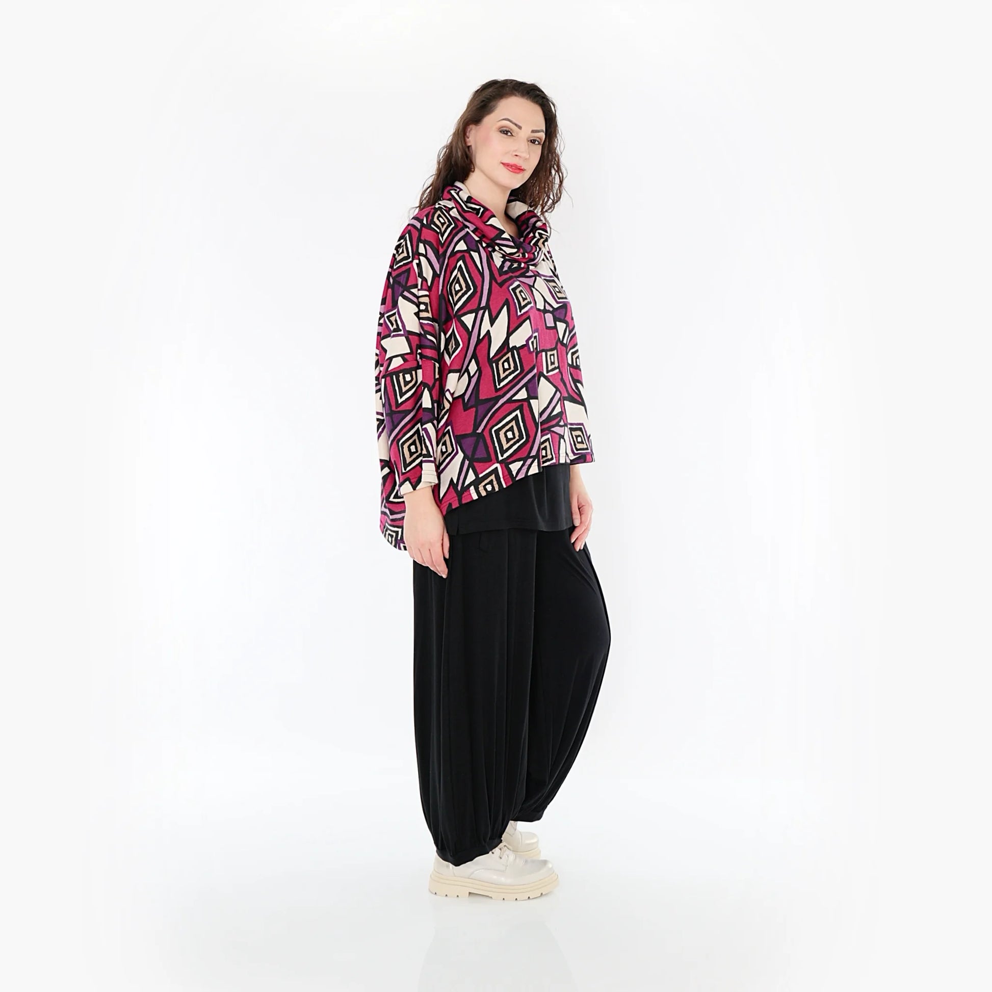AKH Fashion Bigshirt in kastiger Form, aus Viskose, 1397.03019, Fuchsia-Schwarz-Creme, Aztec
