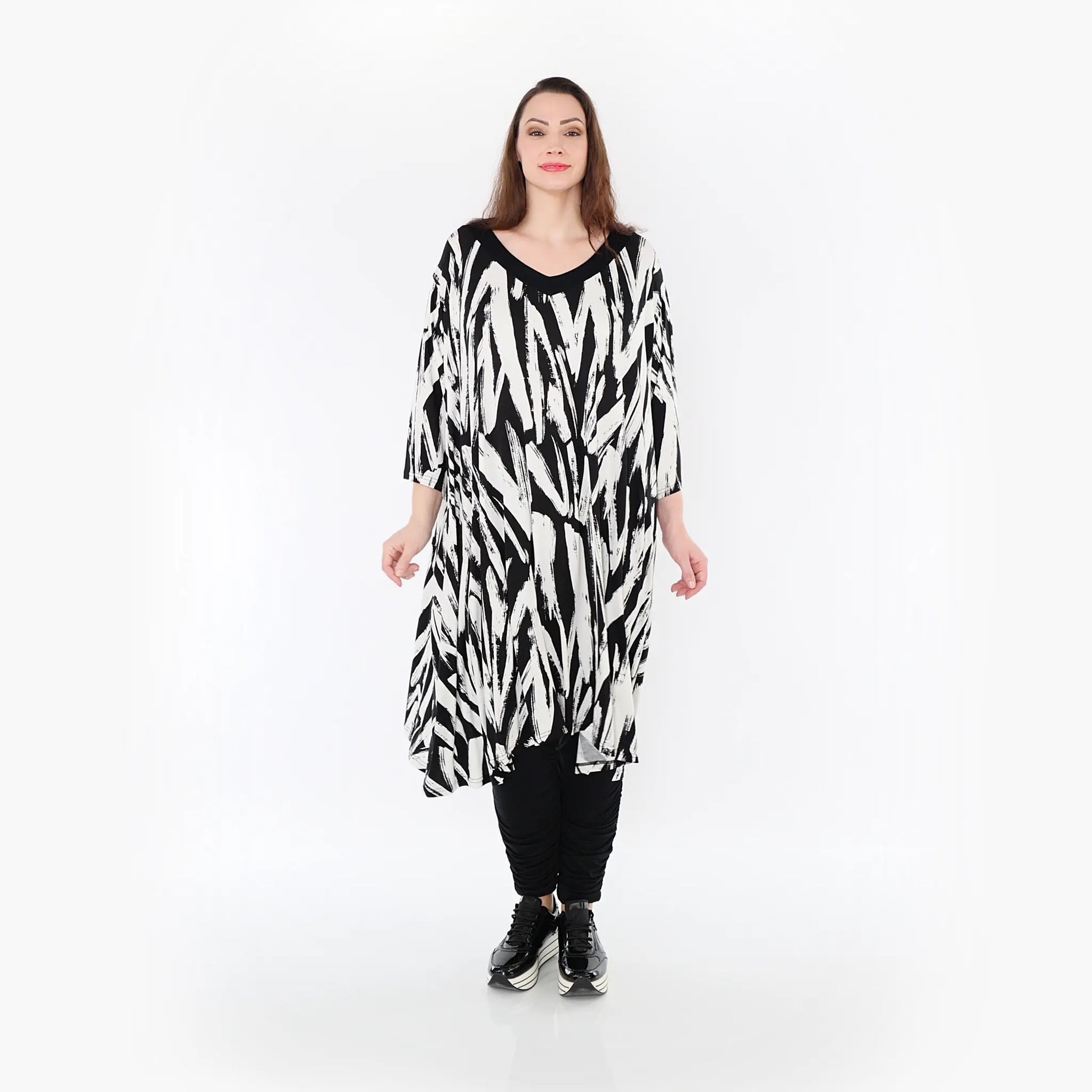 A-Form Kleid von AKH Fashion aus Viskose, 1439.07022, Weiß/Schwarz, Schick, Modern, Bequem