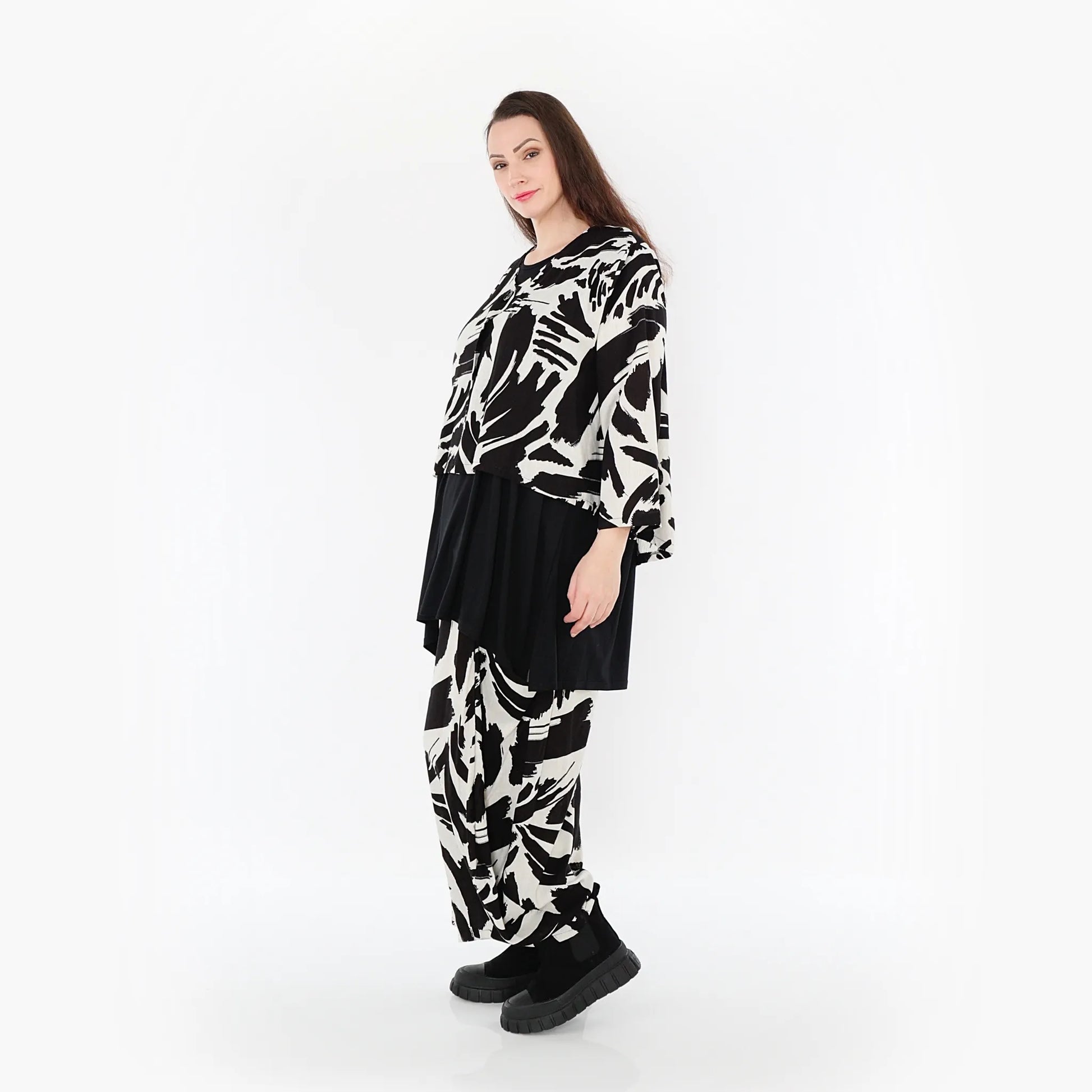 AKH Fashion Jacke in gerundeter Form, aus Viskose, 1442.00130, Ecru/Schwarz, Schick