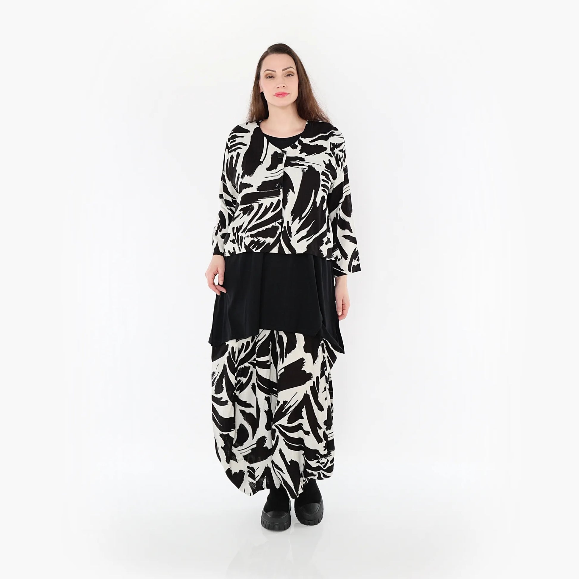 AKH Fashion Jacke in gerundeter Form, aus Viskose, 1442.00130, Ecru/Schwarz, Schick