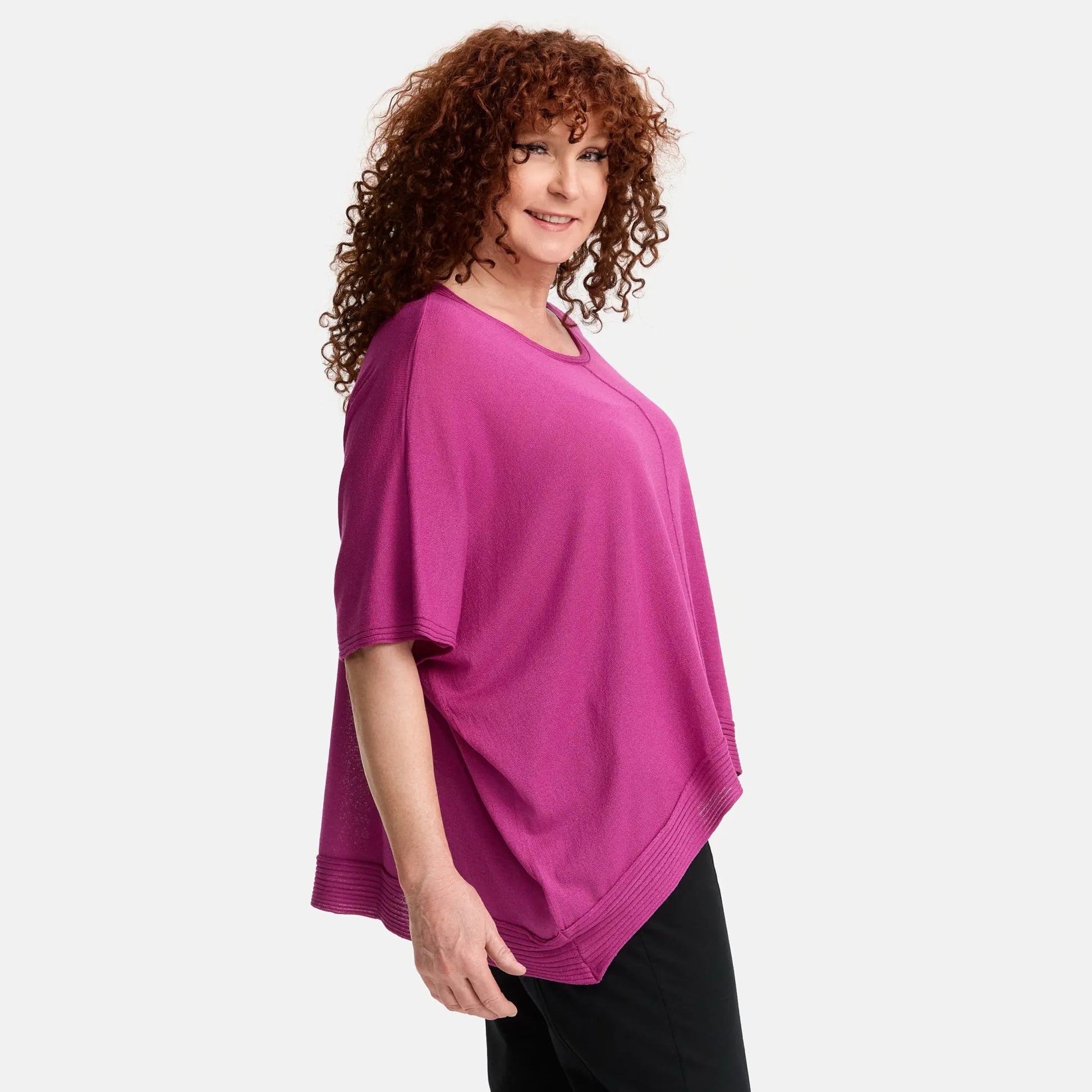Amandine Pullover in kastiger Form, aus Viskose, A2803, Fuchsia, Schick, Modern, Bequem