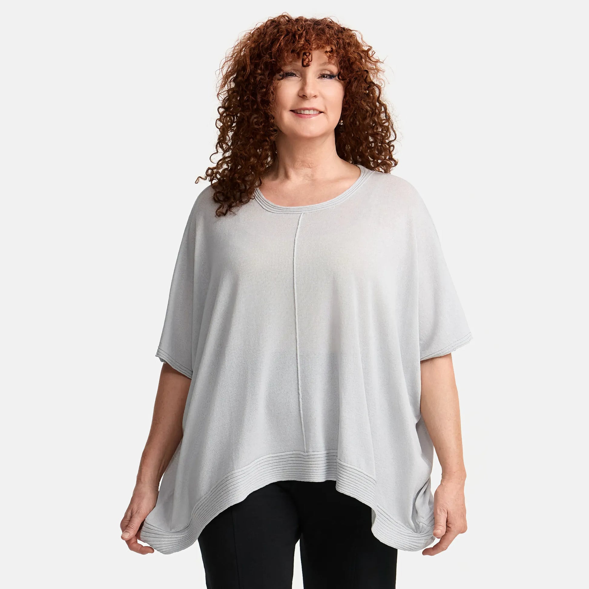 Amandine Pullover in kastiger Form, aus Viskose, A2803, Hellgrau, Schick, Modern, Bequem