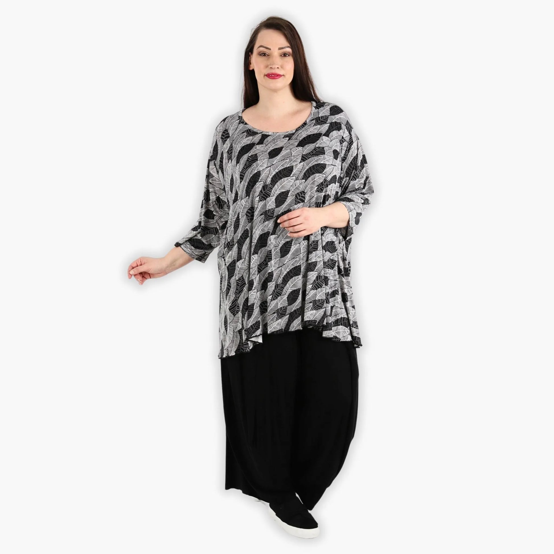 A-Form Bigshirt von AKH Fashion aus Viskose, 1287.00593, Schwarz-Weiß, Blumen, Schick