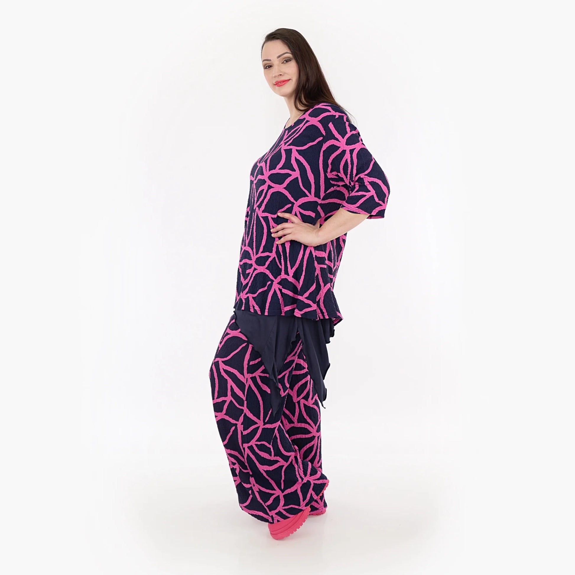 AKH Fashion Shirt in Glocken-Form, aus Viskose, 1317.01892, Marine-Fuchsia, Grafik