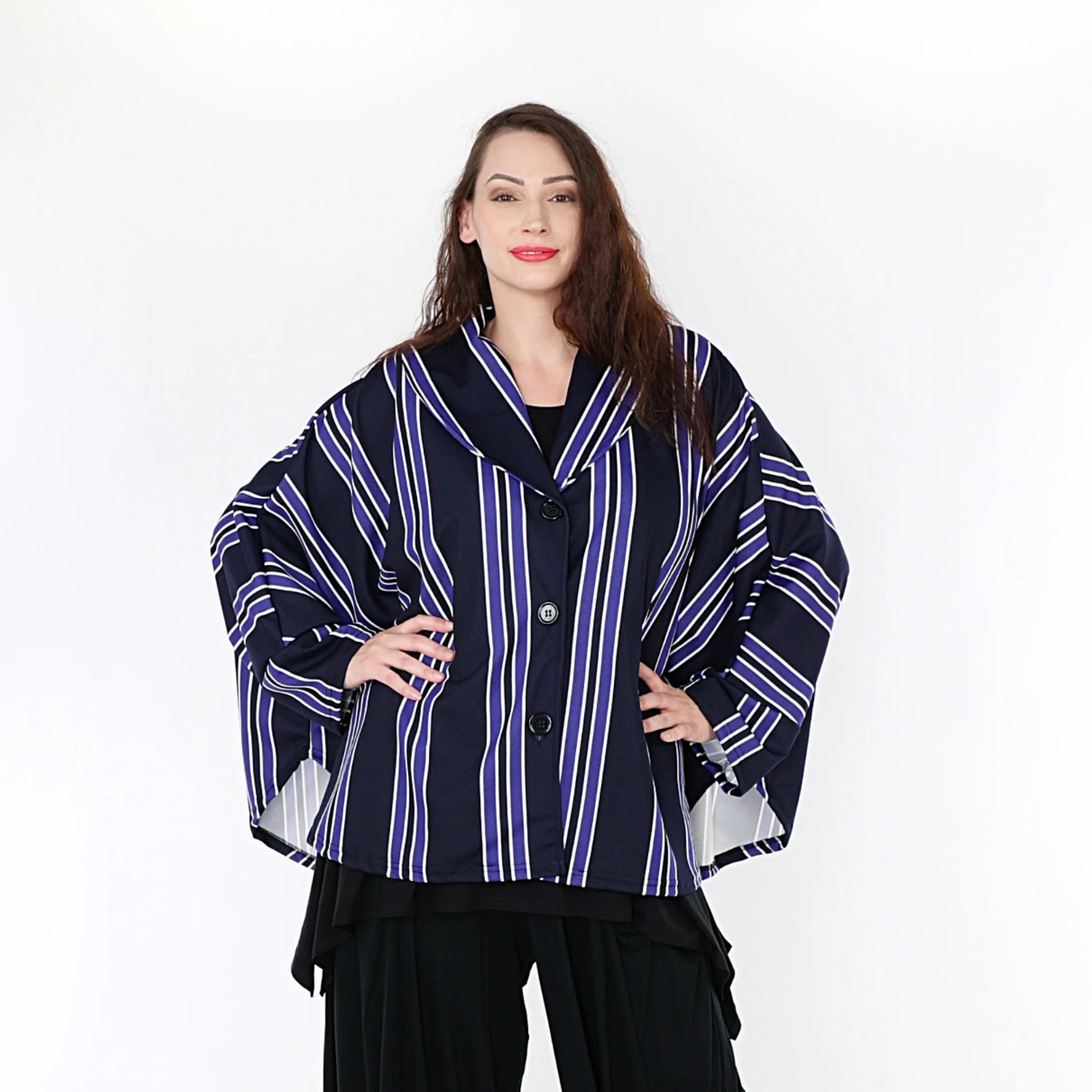 AKH Fashion Jacke in gerundeter Form, aus Materialmix, 1331.00140, Blau-Marine-Weiß