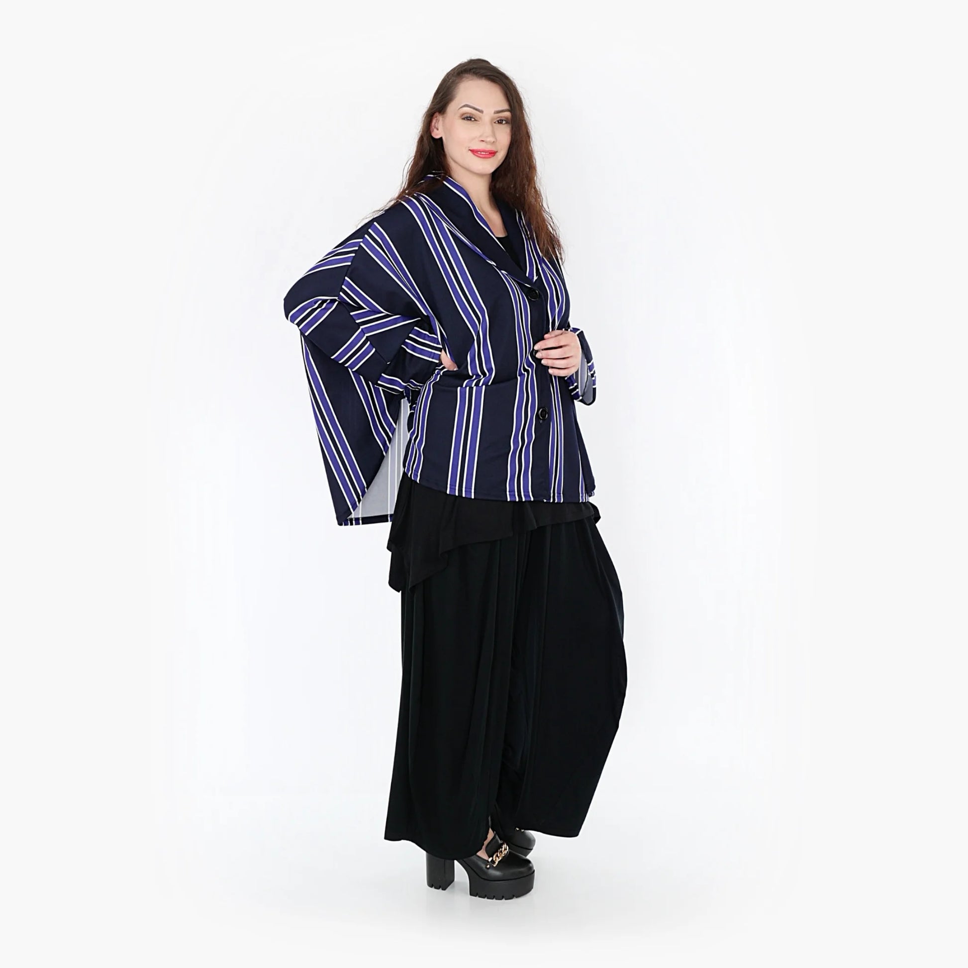 AKH Fashion Jacke in gerundeter Form, aus Materialmix, 1331.00140, Blau-Marine-Weiß