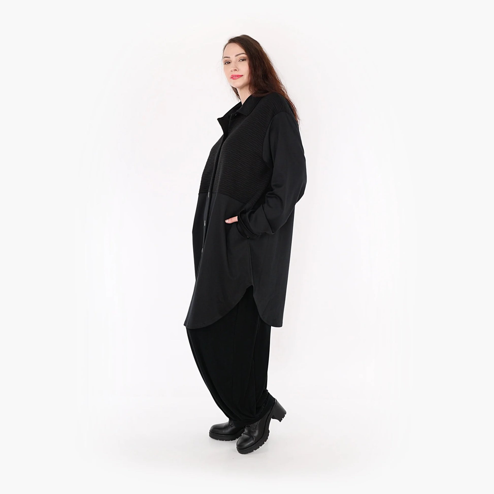 AKH Fashion Bluse in gerundeter Form, aus Materialmix, 1347.06881, Schwarz, Wellen