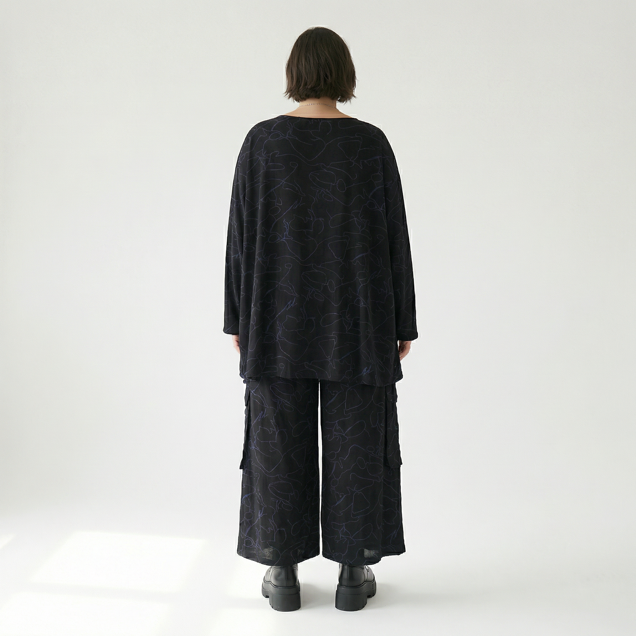  A-Form Bigshirt von AKH Fashion aus Viskose, 1545.00593, Schwarz/Blau, Kringel, Ausgefallen