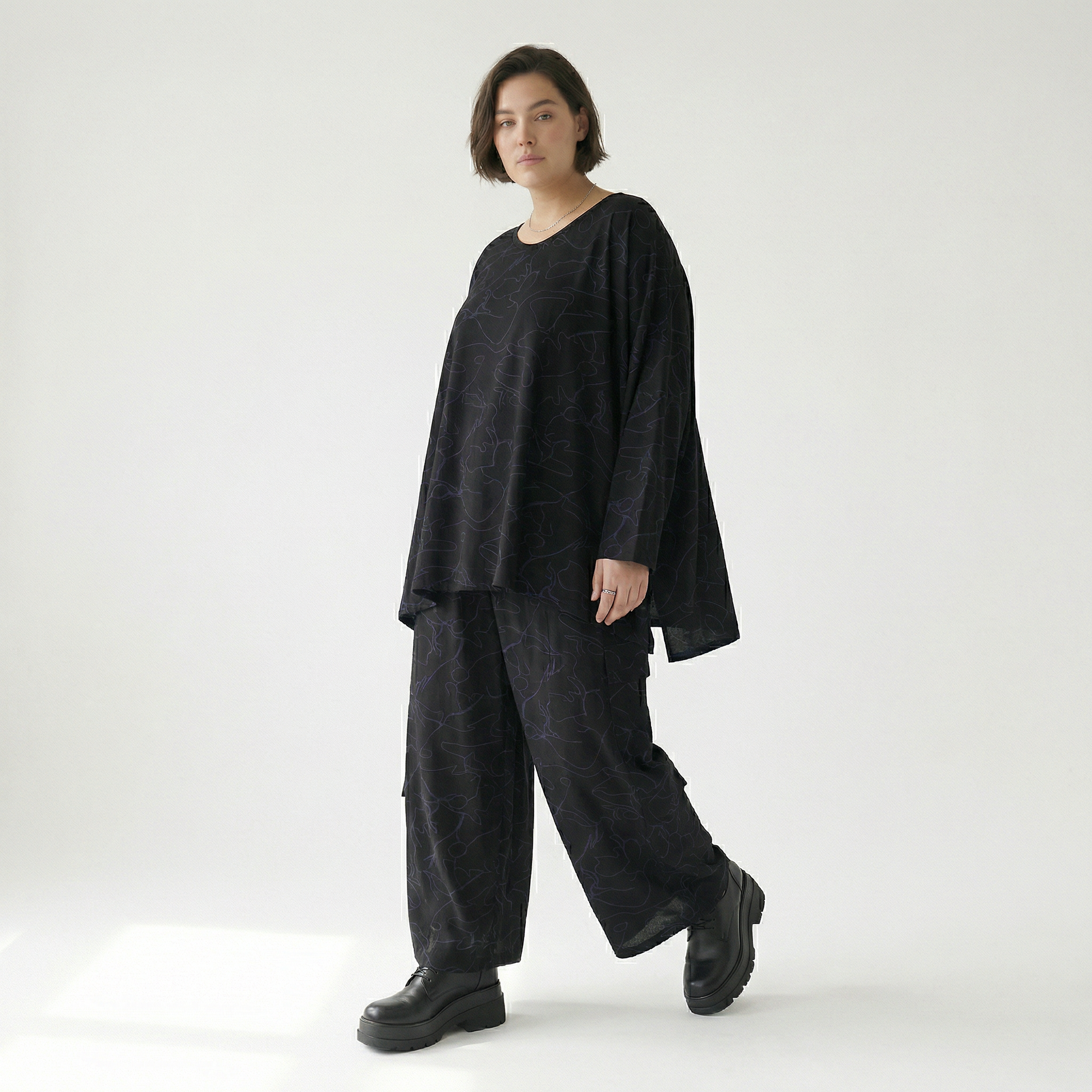  A-Form Bigshirt von AKH Fashion aus Viskose, 1545.00593, Schwarz/Blau, Kringel, Ausgefallen