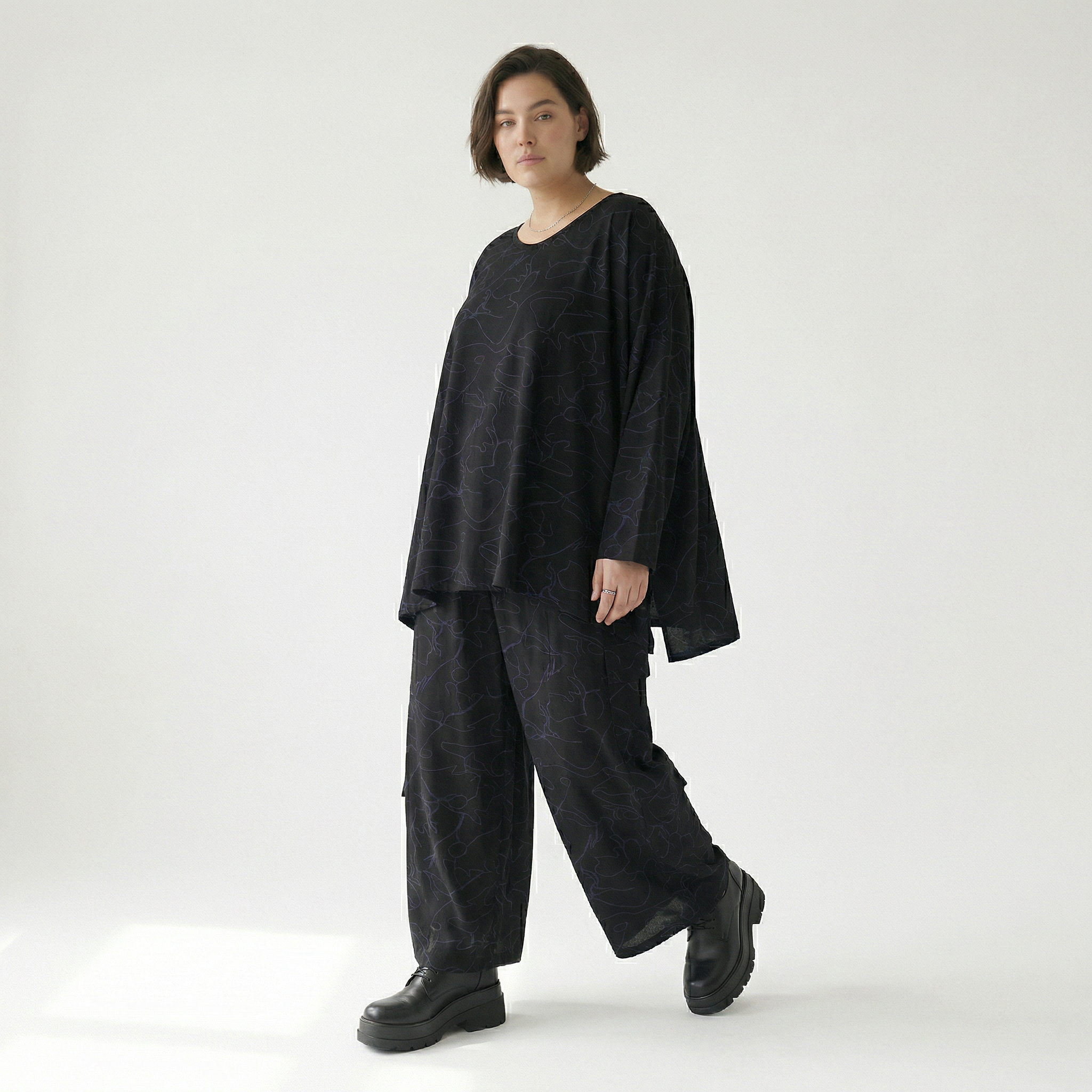  A-Form Bigshirt von AKH Fashion aus Viskose, 1545.00593, Schwarz/Blau, Kringel, Ausgefallen