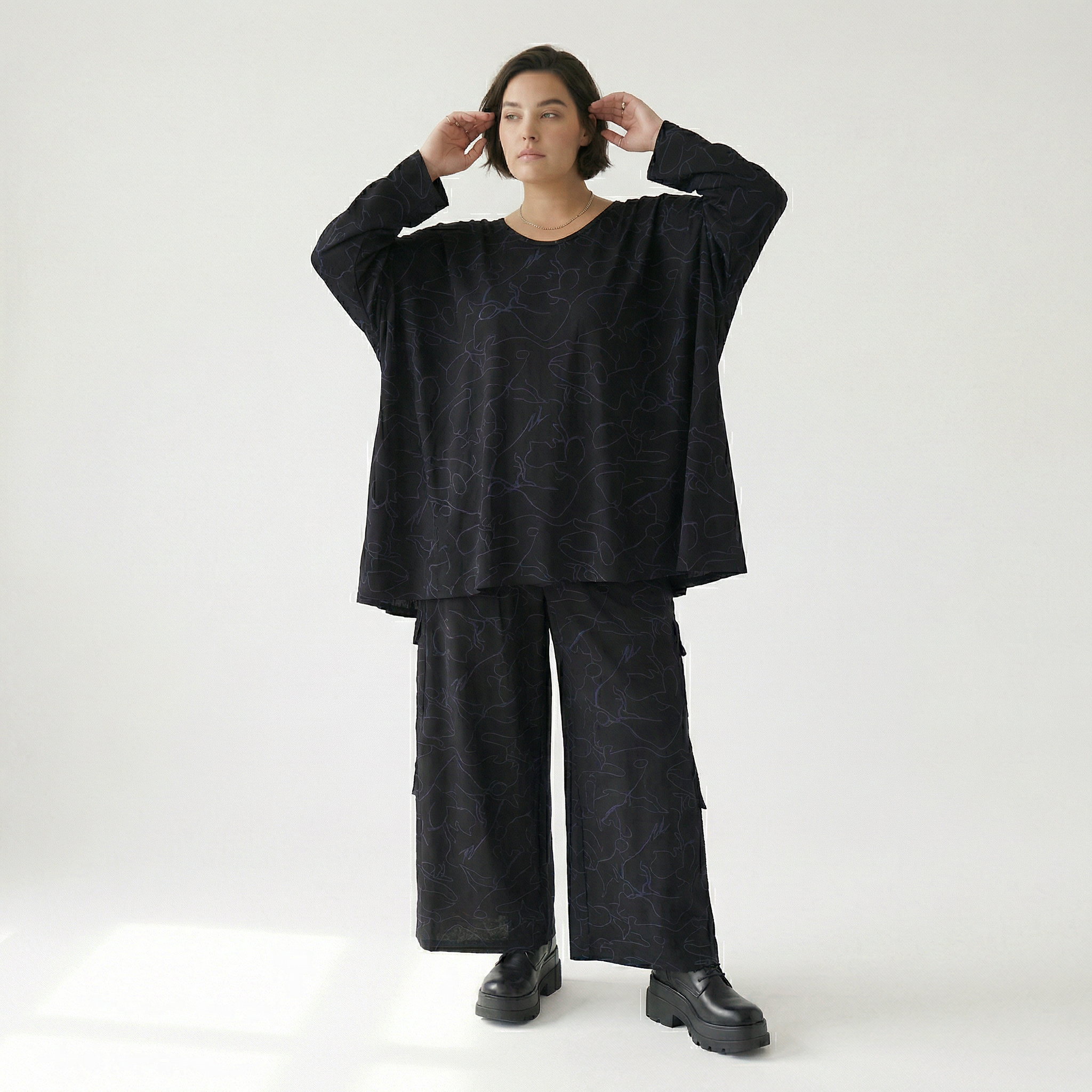  A-Form Bigshirt von AKH Fashion aus Viskose, 1545.00593, Schwarz/Blau, Kringel, Ausgefallen