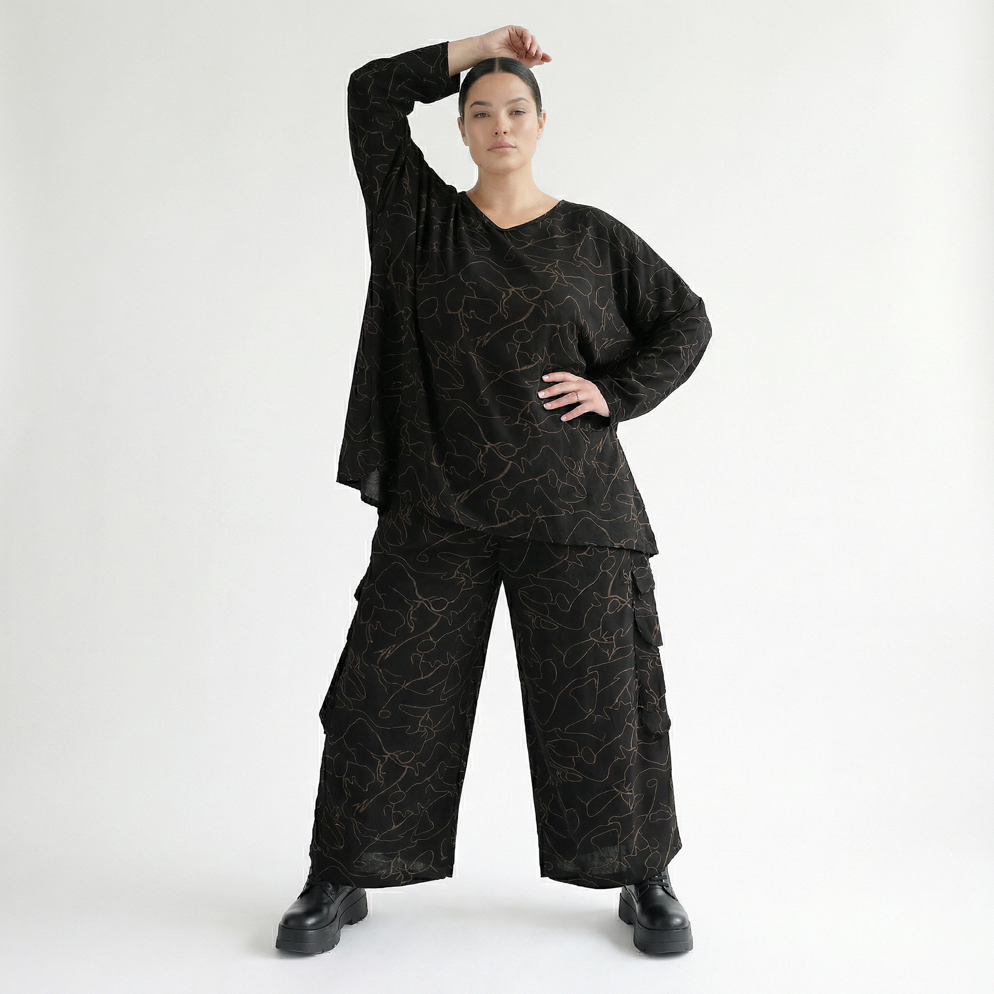  A-Form Bigshirt von AKH Fashion aus Viskose, 1545.00593, Schwarz/Braun, Kringel, Ausgefallen