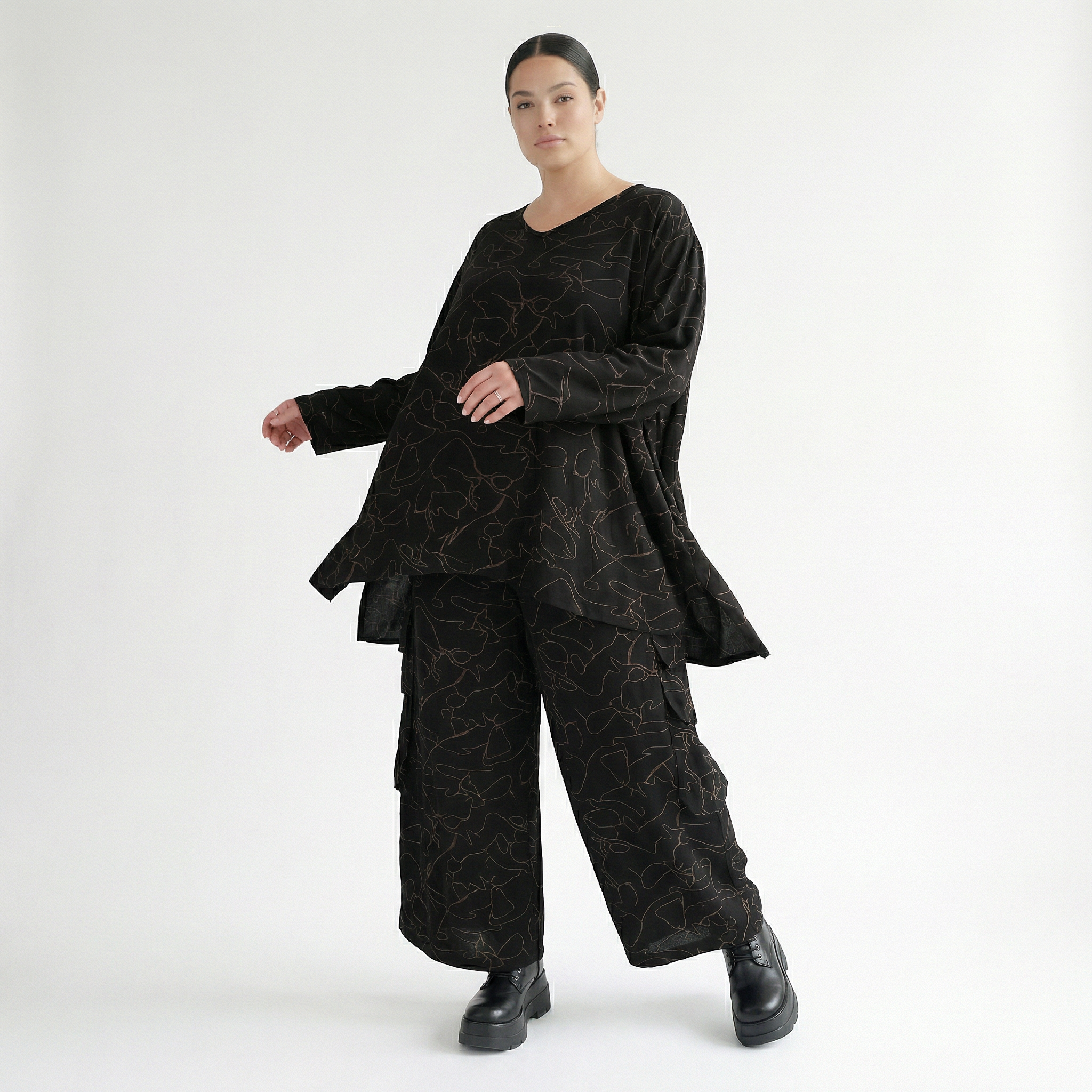  A-Form Bigshirt von AKH Fashion aus Viskose, 1545.00593, Schwarz/Braun, Kringel, Ausgefallen