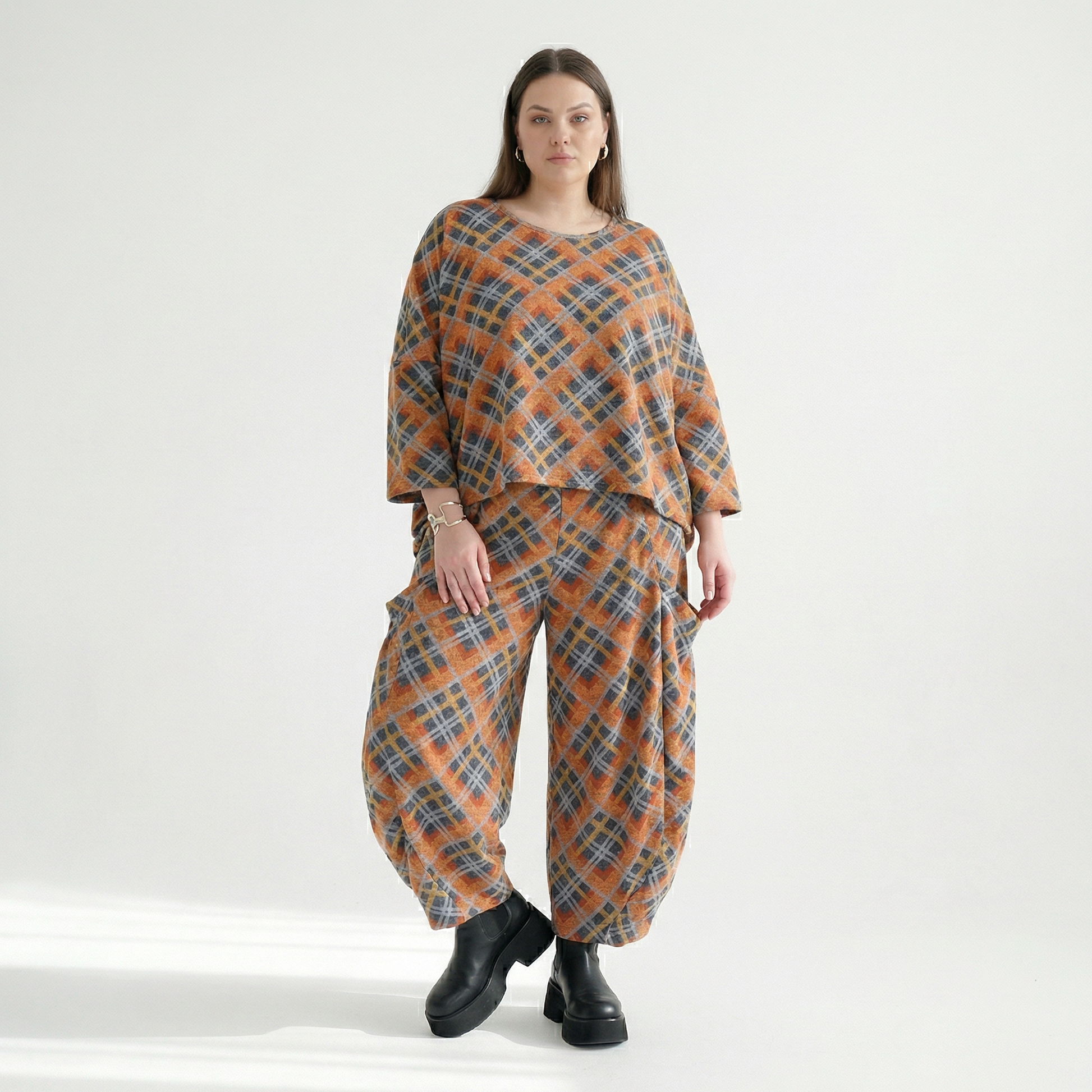  AKH Fashion Überwurf in kastiger Form, aus Materialmix, 1549.03018, Orange/Blau/Grau