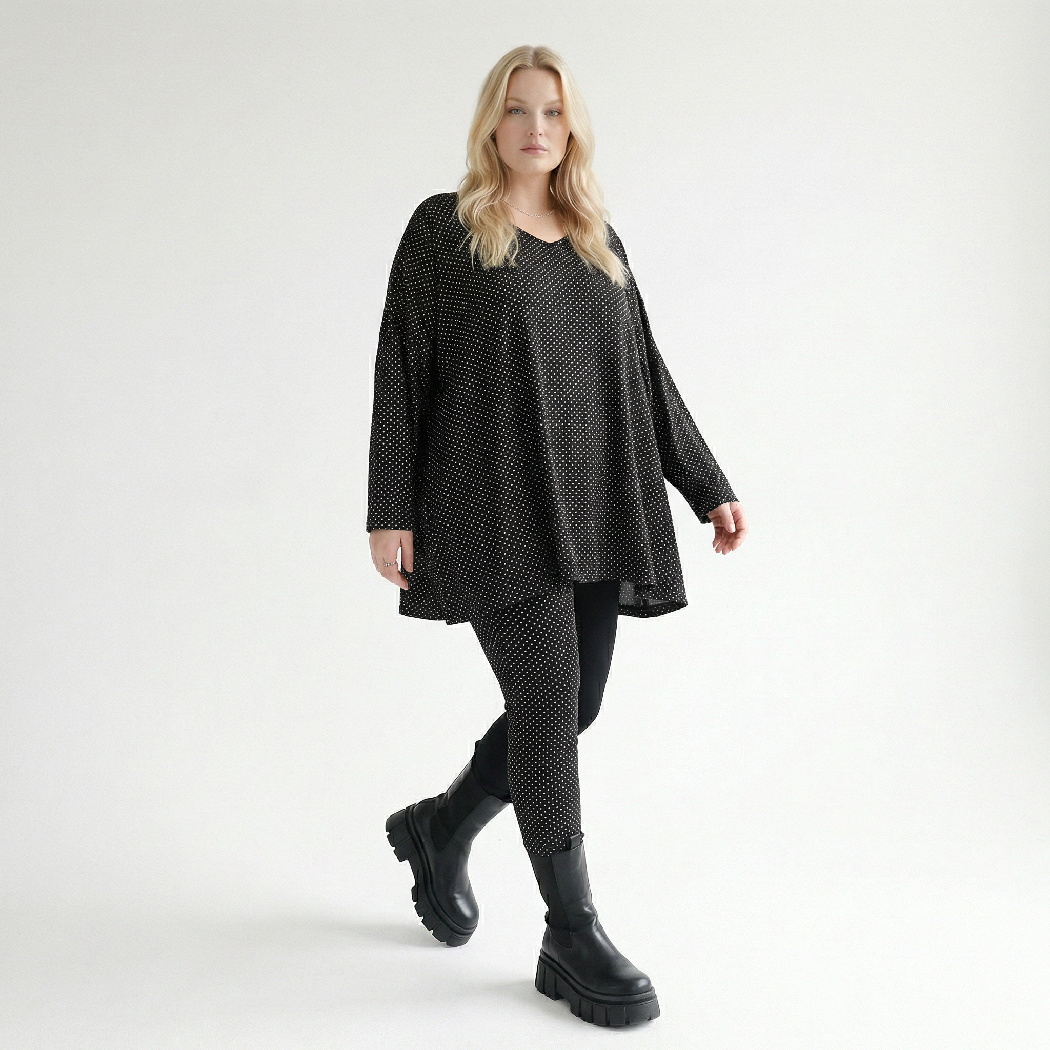  A-Form Bigshirt von AKH Fashion aus Viskose, 1558.00593, Schwarz/Weiß, Punkte, Ausgefallen