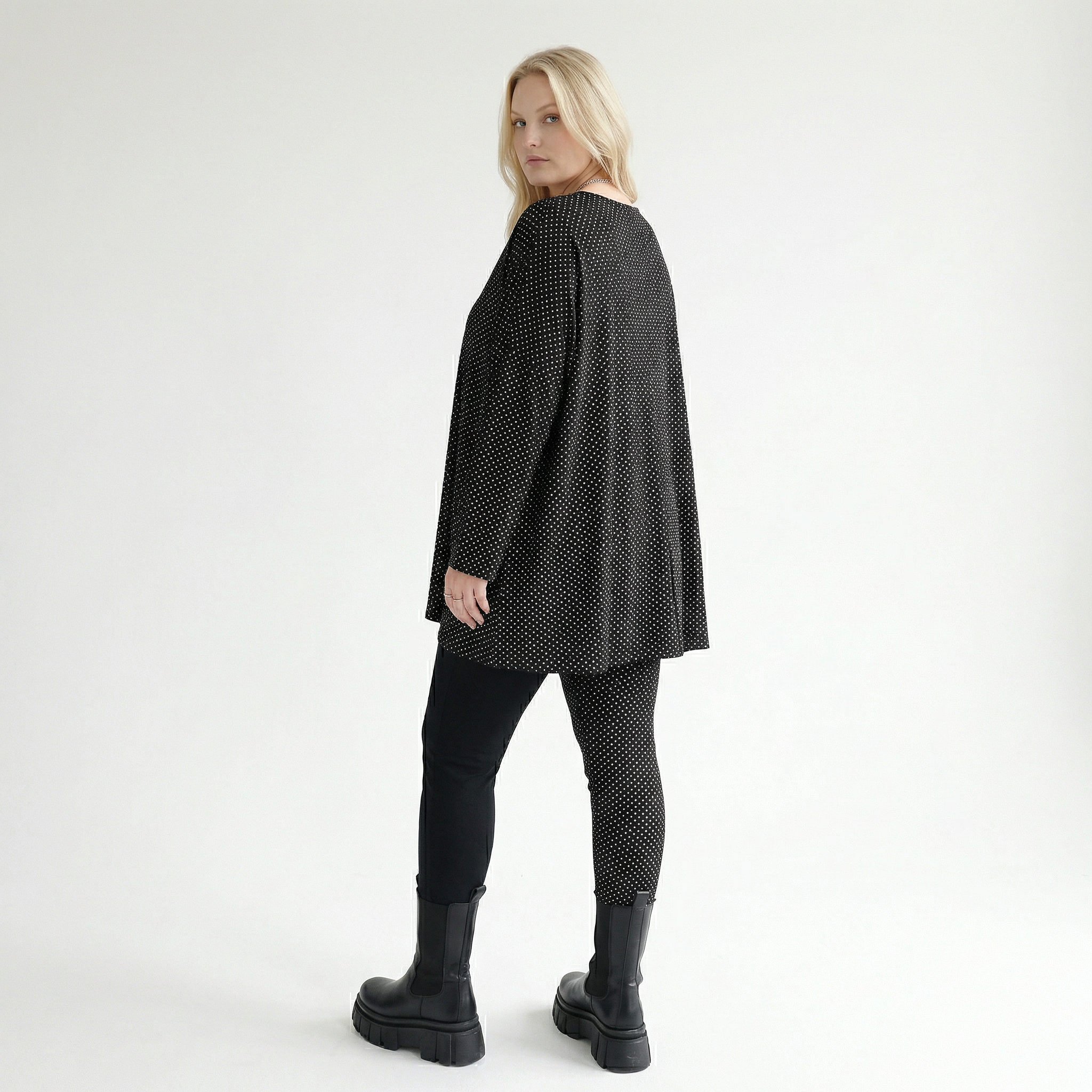  A-Form Bigshirt von AKH Fashion aus Viskose, 1558.00593, Schwarz/Weiß, Punkte, Ausgefallen