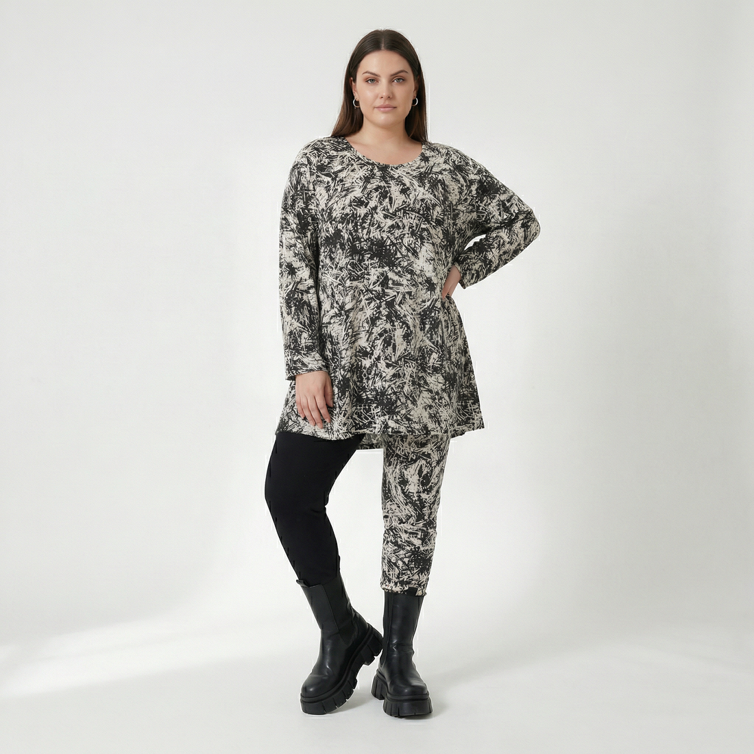  AKH Fashion Shirt in Glocken-Form, aus Viskose, 1559.01892, Schwarz/Weiß, Abstrakt, Schick