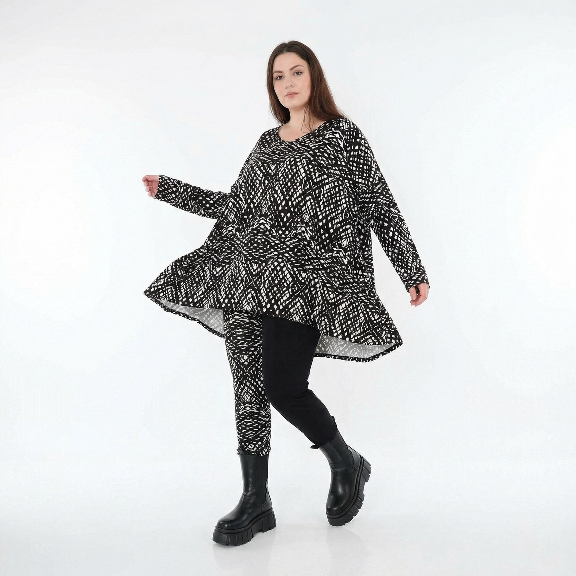  A-Form Bigshirt von AKH Fashion aus Viskose, 1560.00593, Schwarz/Weiß, Abstrakt, Ausgefallen