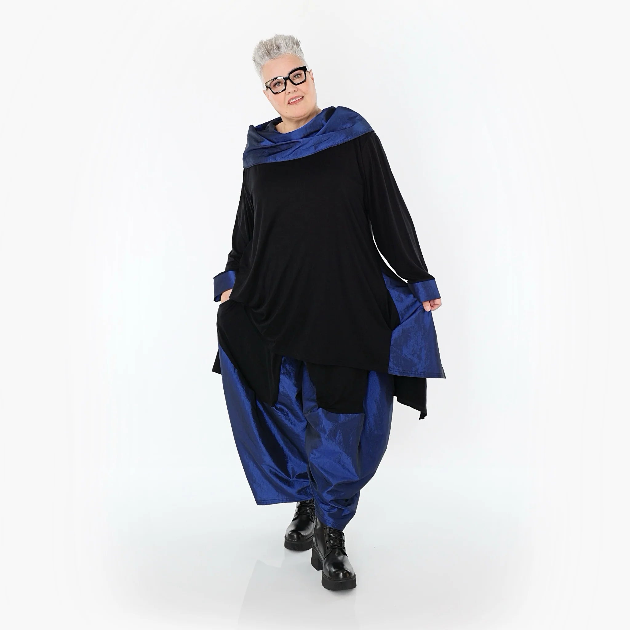  A-Form Shirt von AKH Premium aus Viskose, P102187, Schwarz/Royalblau, Ausgefallen, Zeitlos