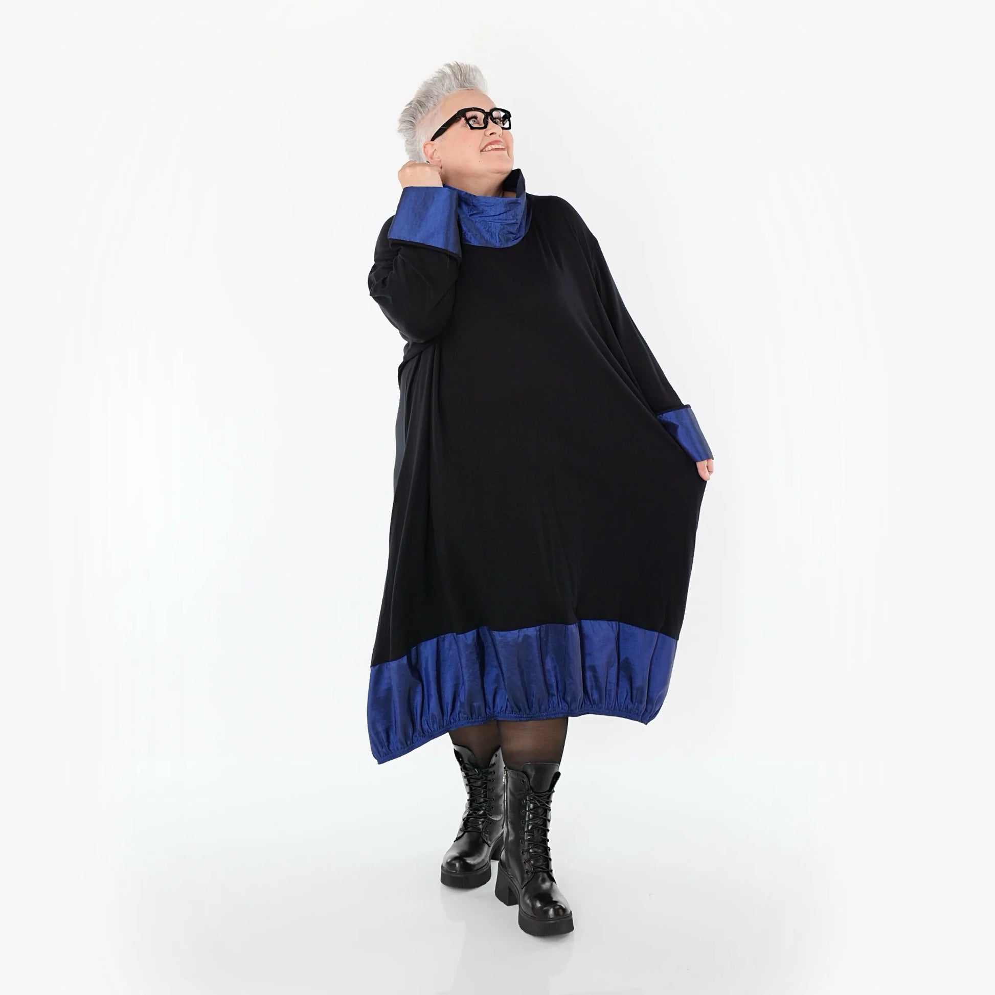  Ballonkleid von AKH Premium aus Viskose, P107156, Schwarz/Royalblau, Ausgefallen, Zeitlos