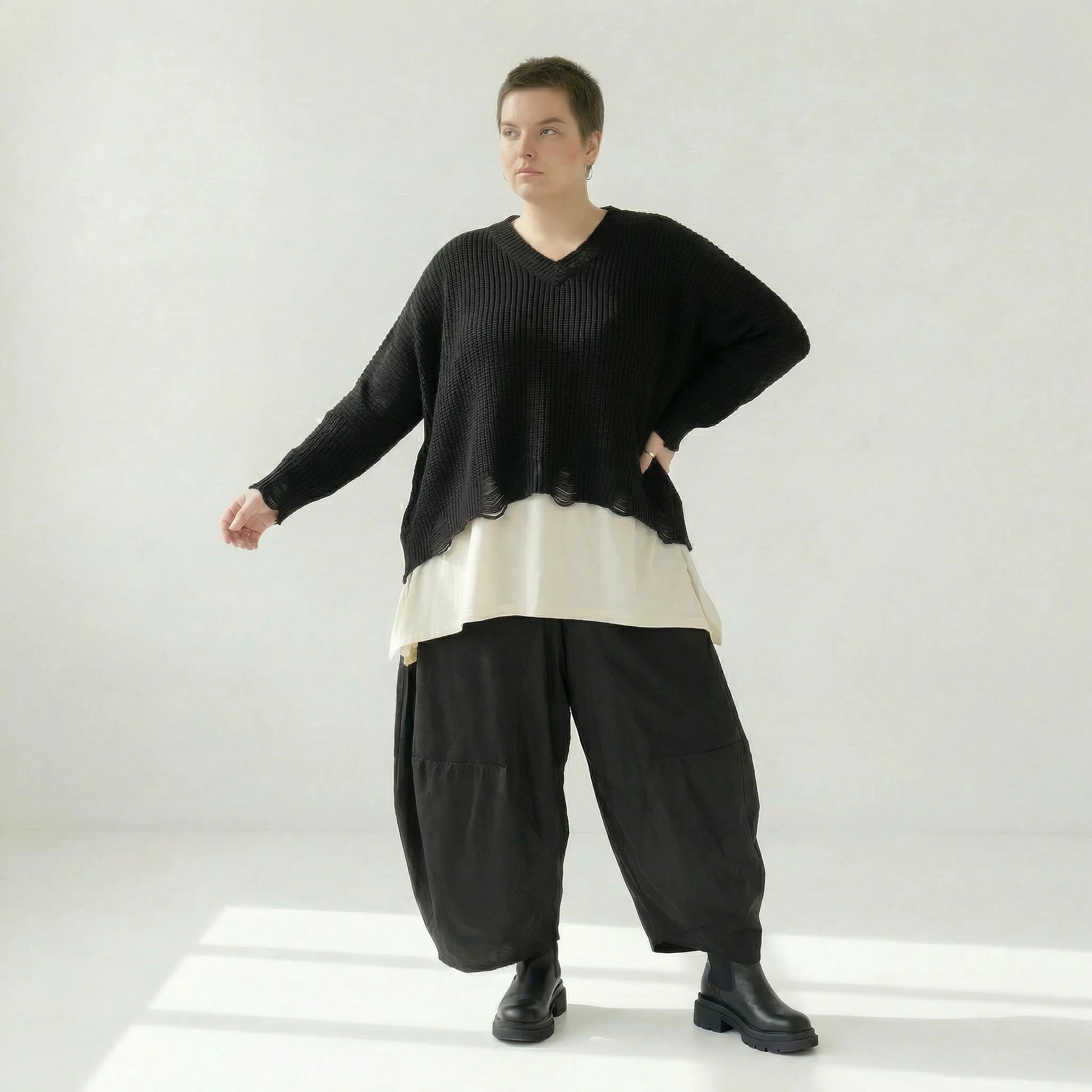  AKH Premium Überwurf in kastiger Form, aus Baumwolle, P1032.2602, Schwarz, Ausgefallen