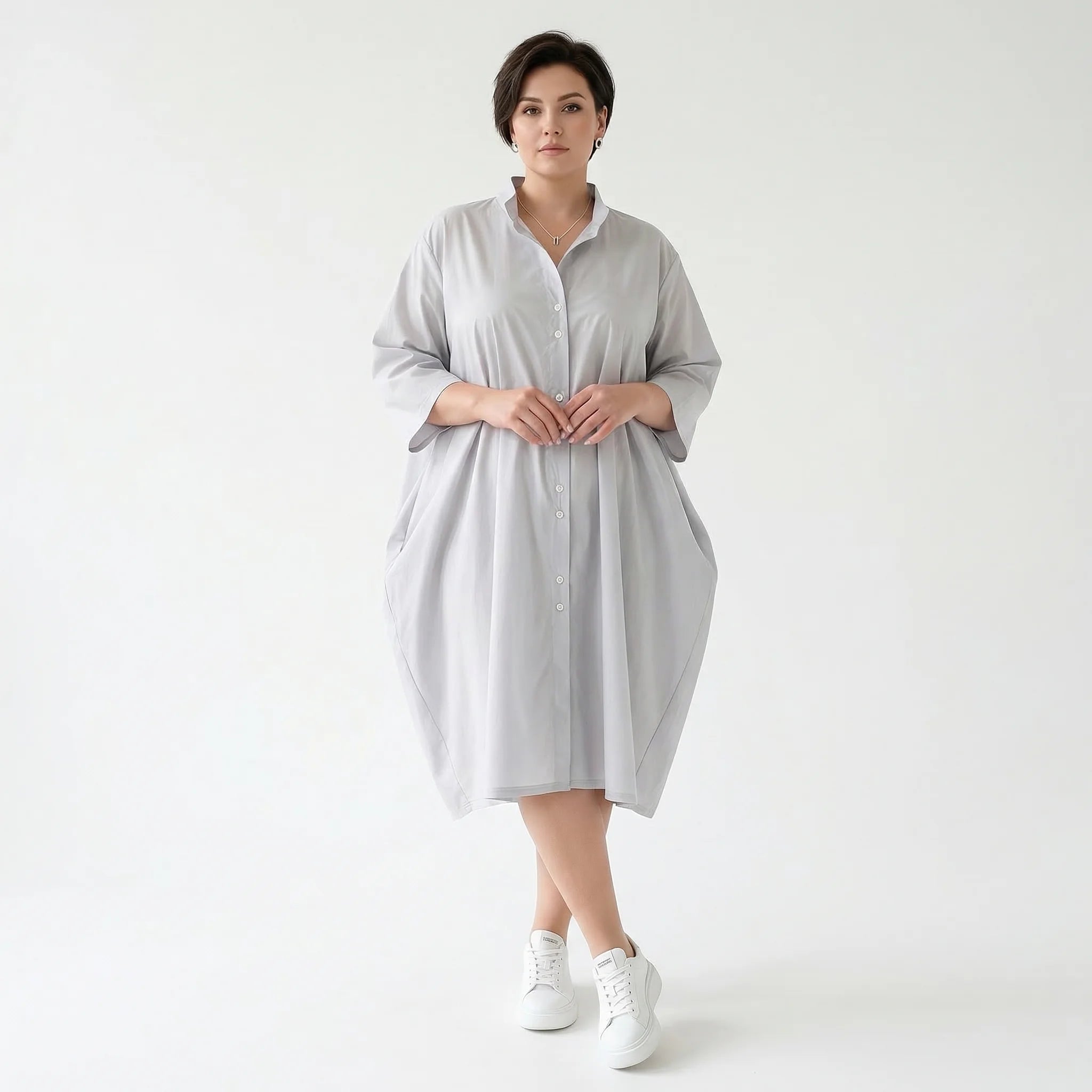 Stilvolle Oversize Bluse im ausgefallen luftigen Lagenlook aus feiner Baumwoll-Popeline, Grau