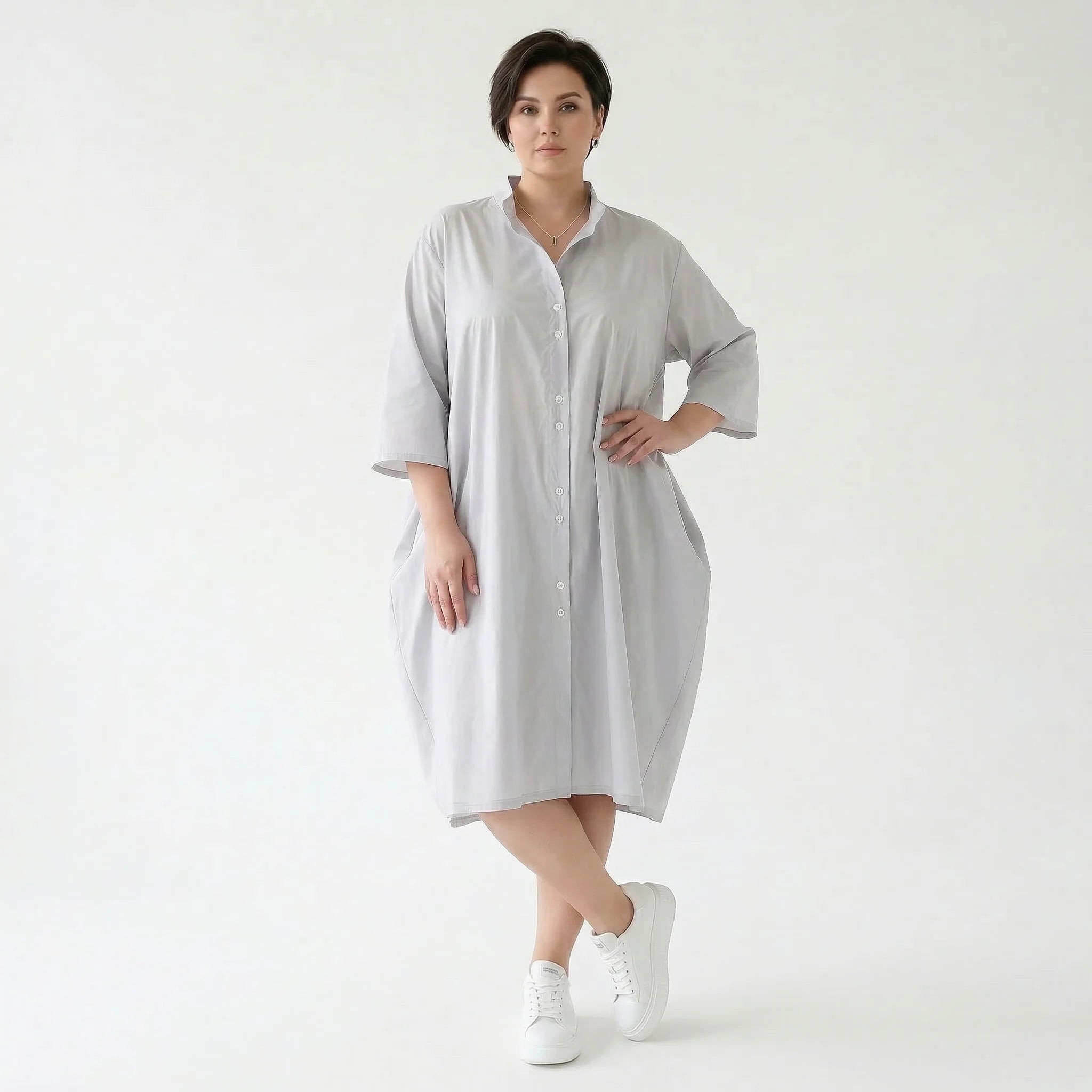 Stilvolle Oversize Bluse im ausgefallen luftigen Lagenlook aus feiner Baumwoll-Popeline, Grau
