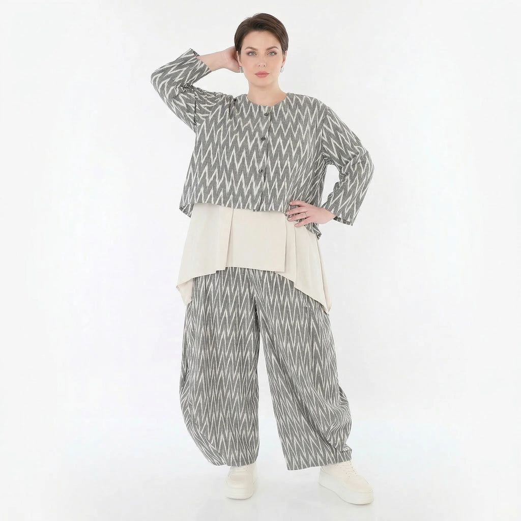 Lagenlook Jacke aus leichter Leinen Baumwolle mit ausgefallenem Zickzack Muster, Grau/Ecru