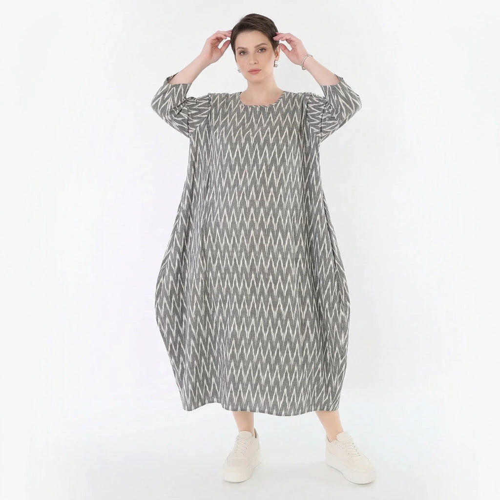 Luftiges Ballonkleid aus hochwertigem Leinen im ausgefallenen ZickZack Design für den Lagenlook, Grau/Ecru