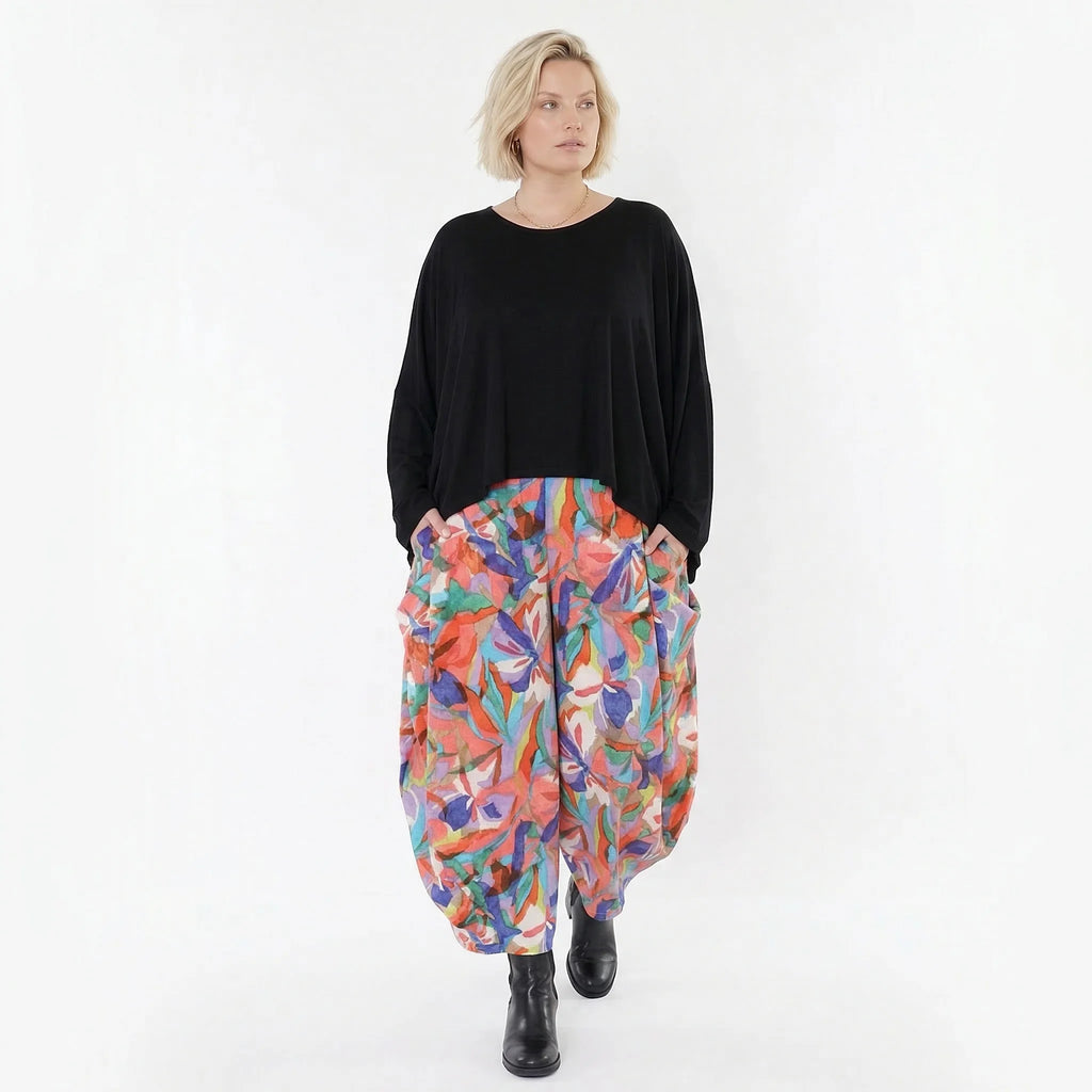 Legere Ballon Hose im trendigen Lagenlook mit ausgefallenem Blumendruck und weichem Tragegefühl, Mehrfarbig