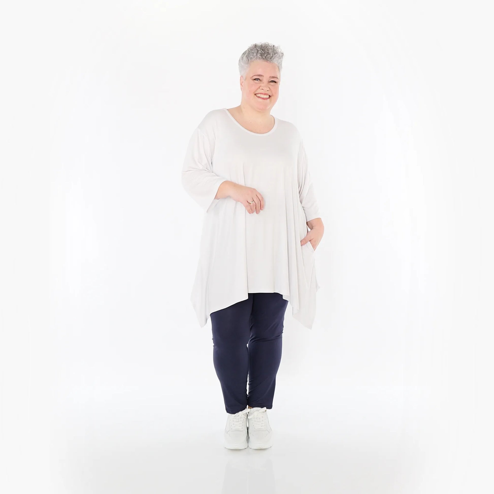  A-Form Bigshirt von AKH Fashion aus Viskose, 1233.01019, Weiß, Ausgefallen, Zeitlos, Schick