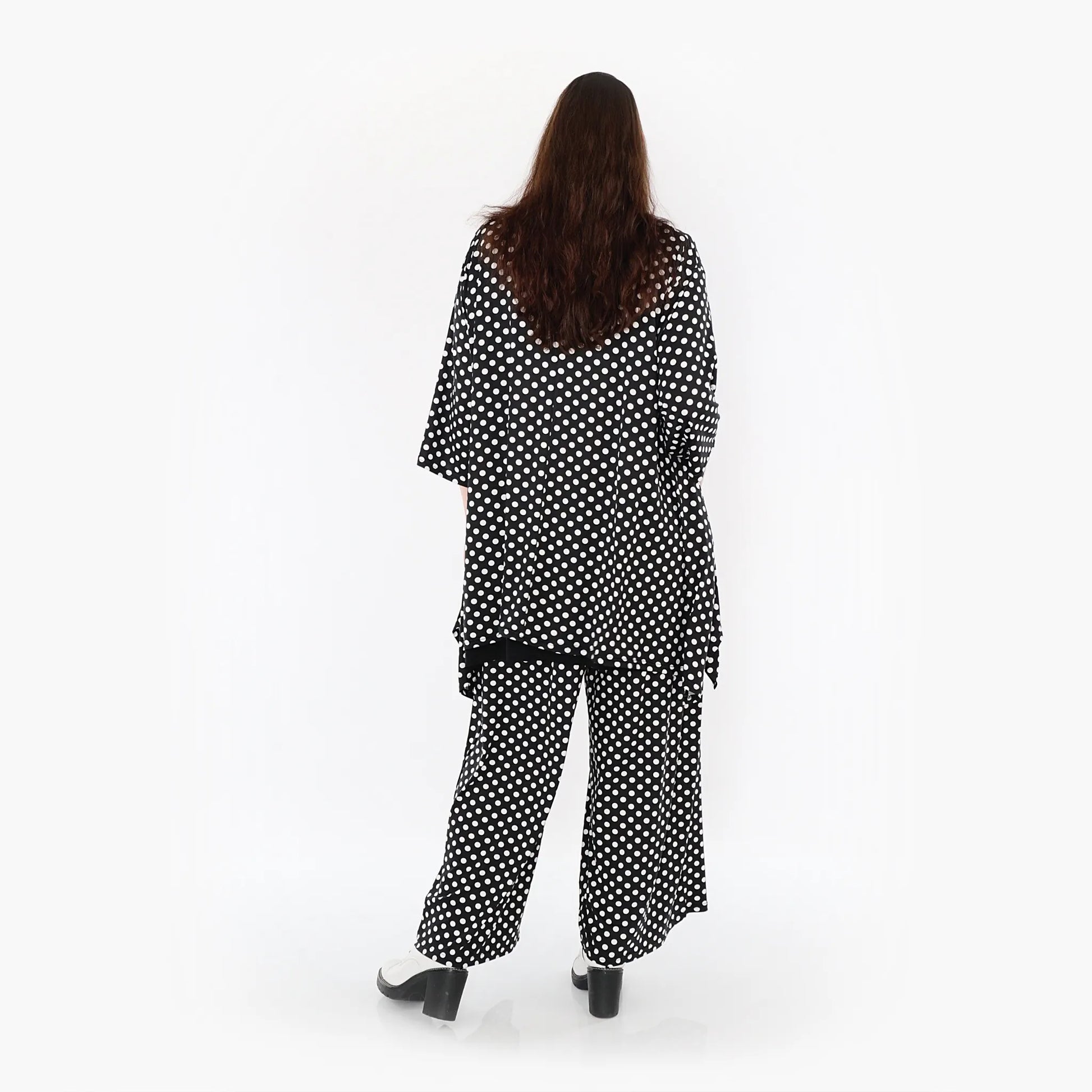  A-Form Bigshirt von AKH Fashion aus Materialmix, 1289.01019, Schwarz/Weiß, Schick, Modern