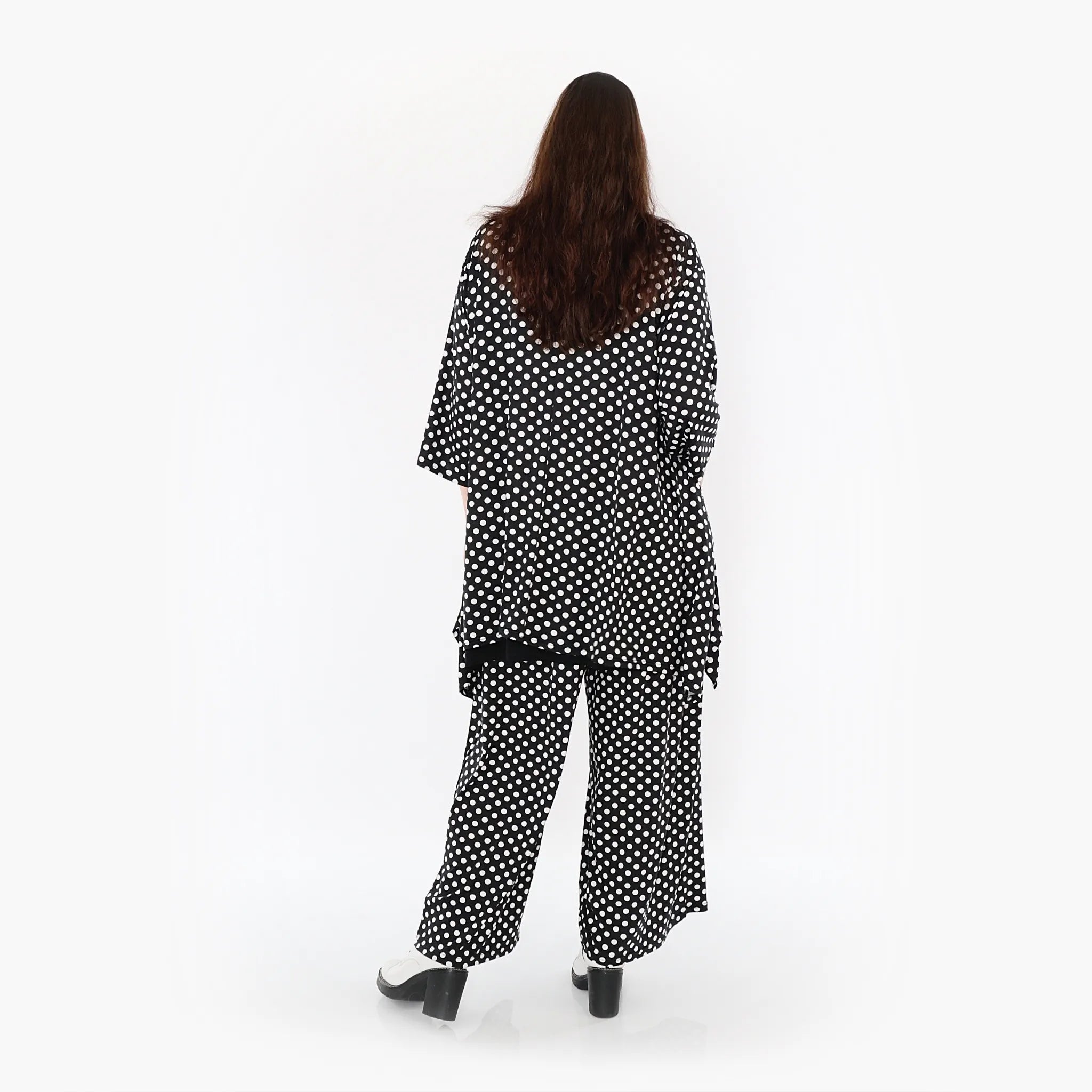  A-Form Bigshirt von AKH Fashion aus Materialmix, 1289.01019, Schwarz/Weiß, Schick, Modern