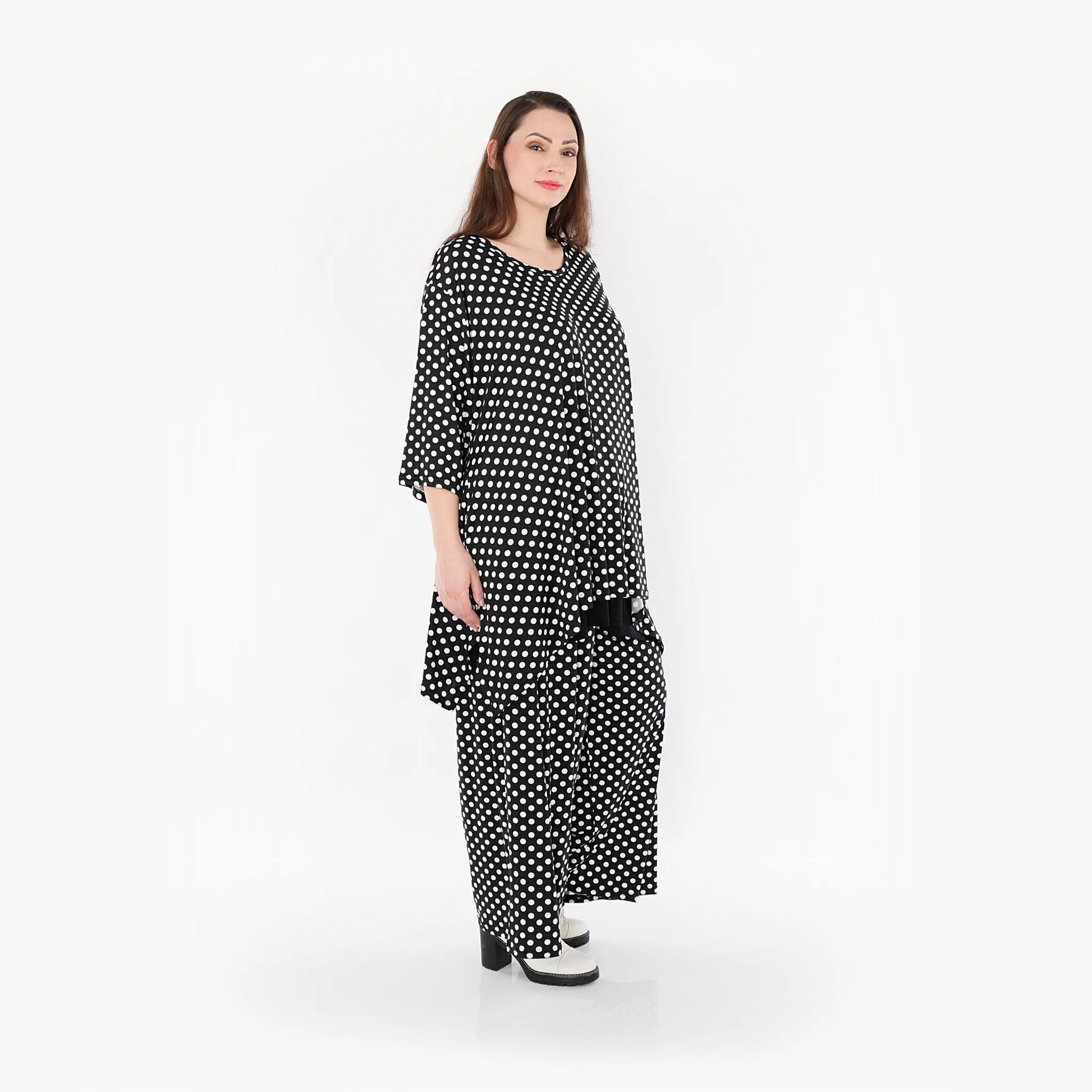  A-Form Bigshirt von AKH Fashion aus Materialmix, 1289.01019, Schwarz/Weiß, Schick, Modern