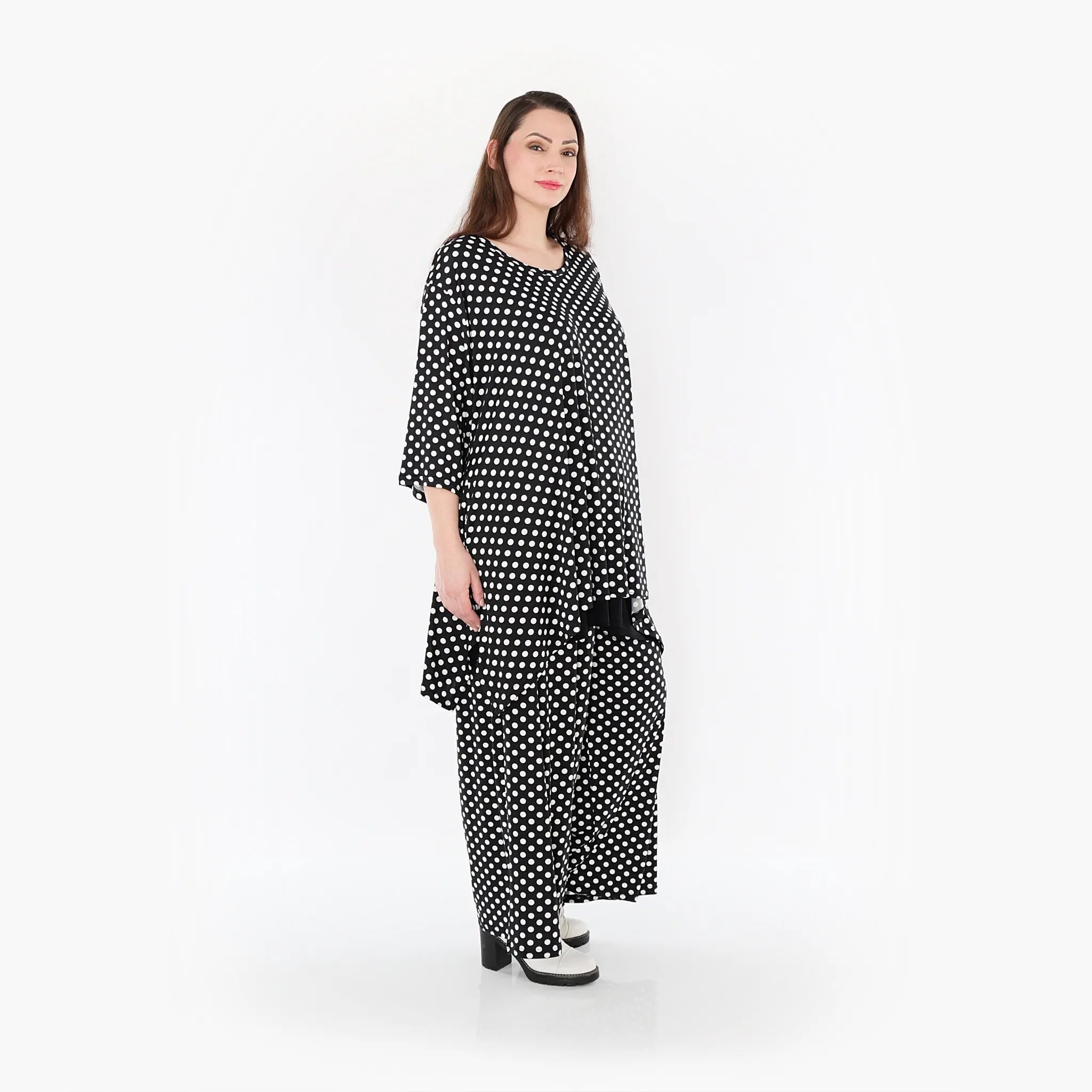  A-Form Bigshirt von AKH Fashion aus Materialmix, 1289.01019, Schwarz/Weiß, Schick, Modern