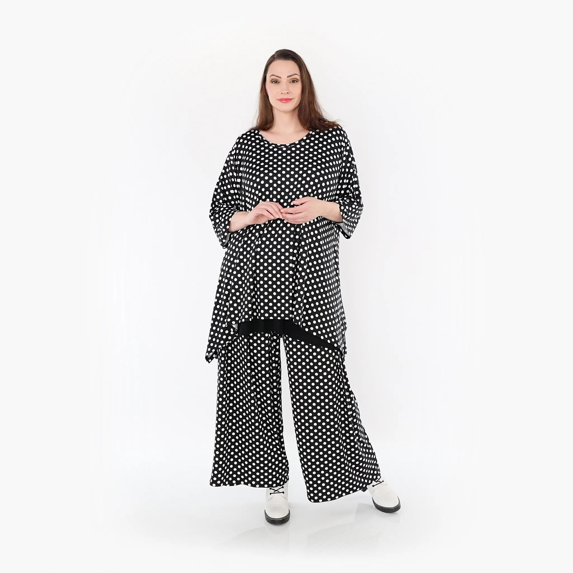  A-Form Bigshirt von AKH Fashion aus Materialmix, 1289.01019, Schwarz/Weiß, Schick, Modern