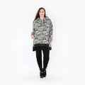  AKH Fashion Bigshirt in gerader Form, aus Baumwolle, 1376.06988, Grau-Schwarz, Buchstaben