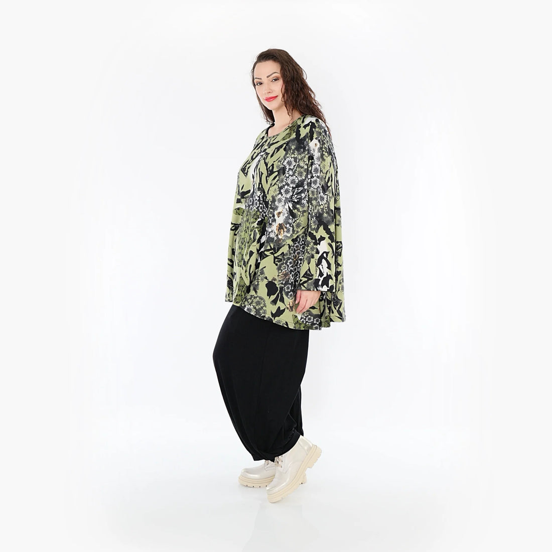  A-Form Bigshirt von AKH Fashion aus Viskose, 1395.00593, Olive-Schwarz-Weiß, Blumen, Schick