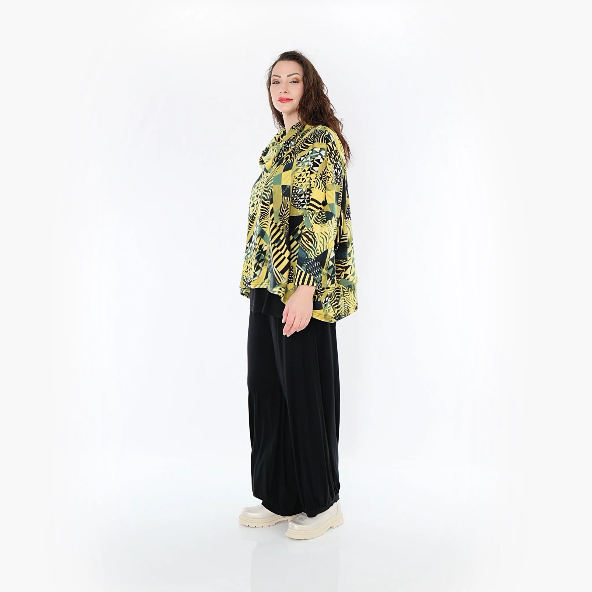  AKH Fashion Bigshirt in kastiger Form, aus Viskose, 1396.03019, Senf-Olive-Schwarz, Grafik