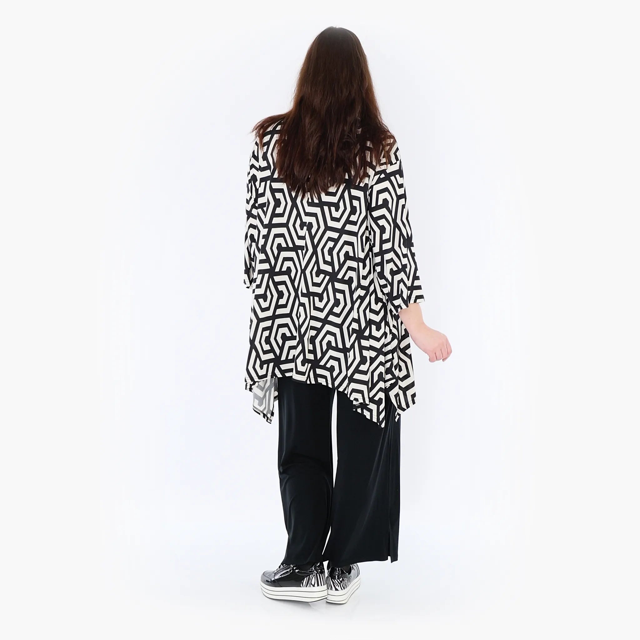  A-Form Bigshirt von AKH Fashion aus Viskose, 1428.01019, Schwarz/Ecru, Grafik, Schick, Schick
