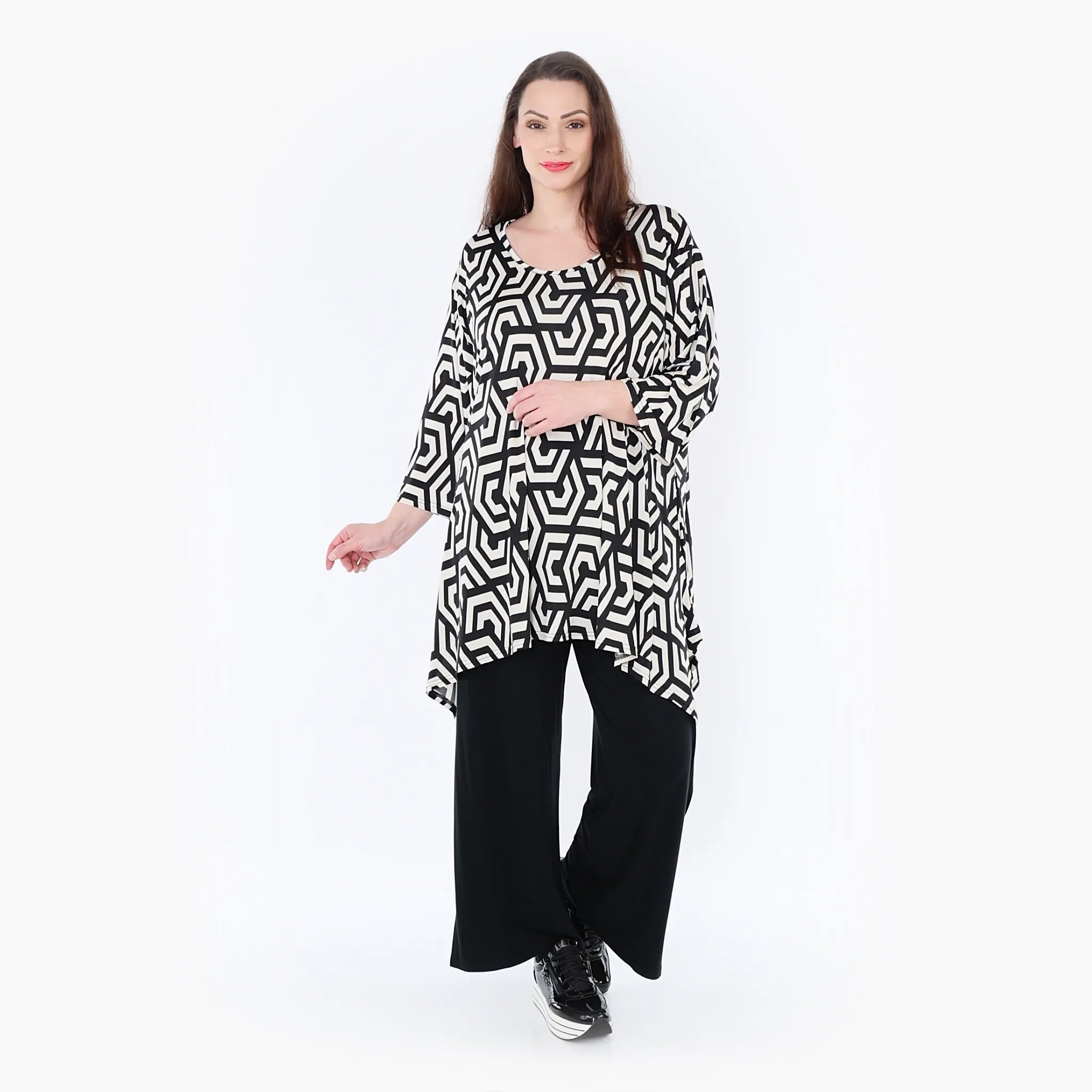  A-Form Bigshirt von AKH Fashion aus Viskose, 1428.01019, Schwarz/Ecru, Grafik, Schick, Schick