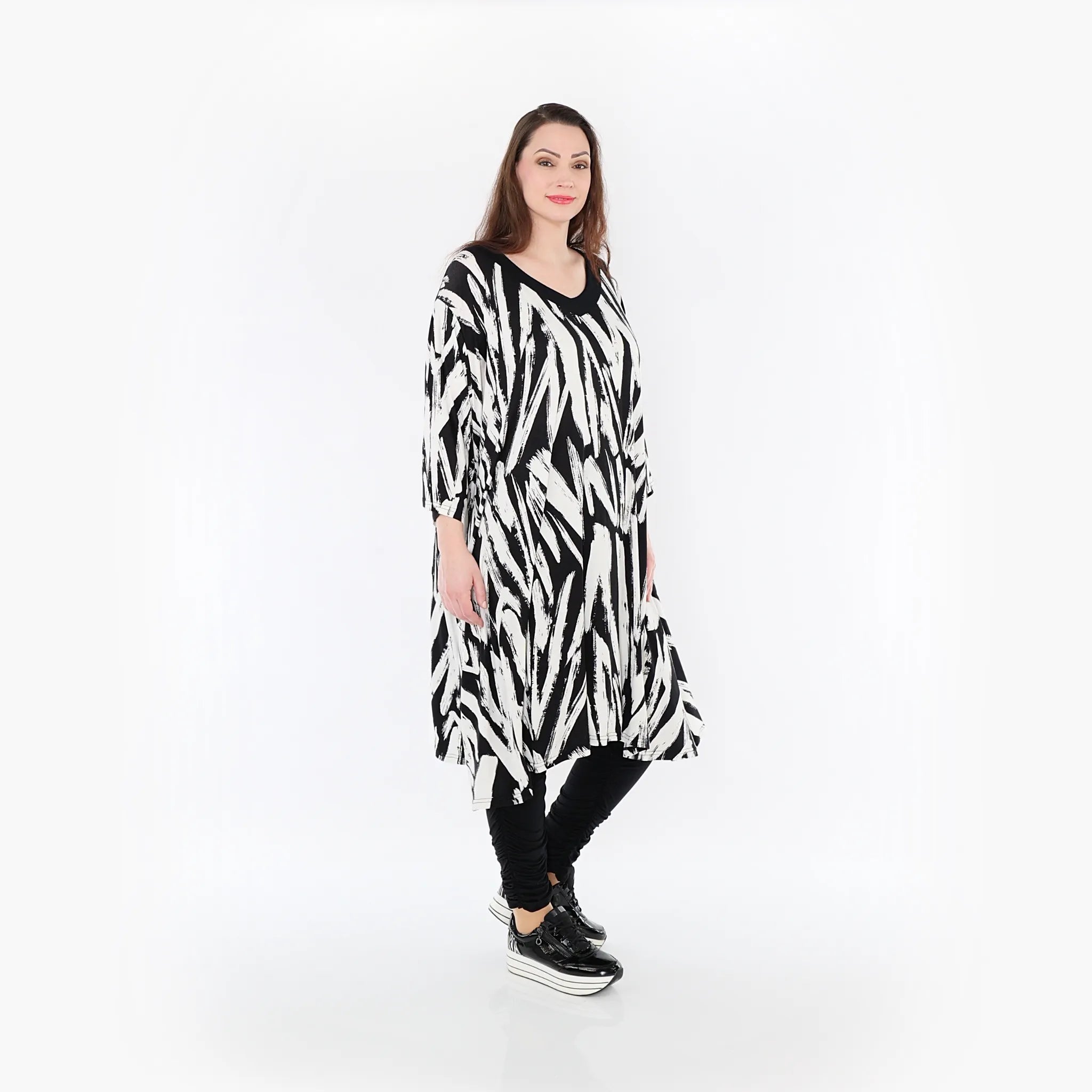  A-Form Kleid von AKH Fashion aus Viskose, 1439.07022, Weiß/Schwarz, Schick, Modern, Bequem