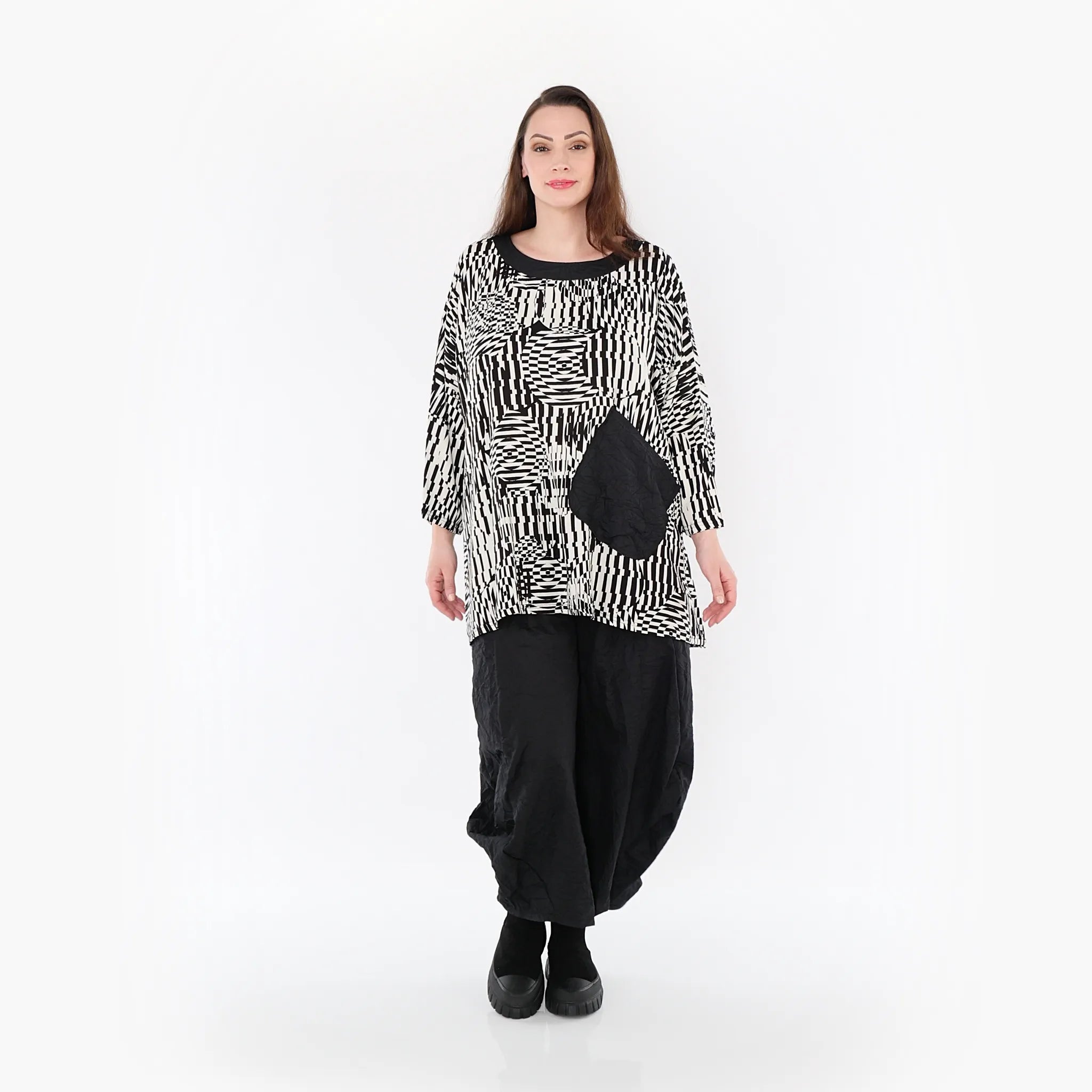  A-Form Bigshirt von AKH Fashion aus Rayon, 1445.07037, Ecru/Schwarz, Grafik, Schick, Modern