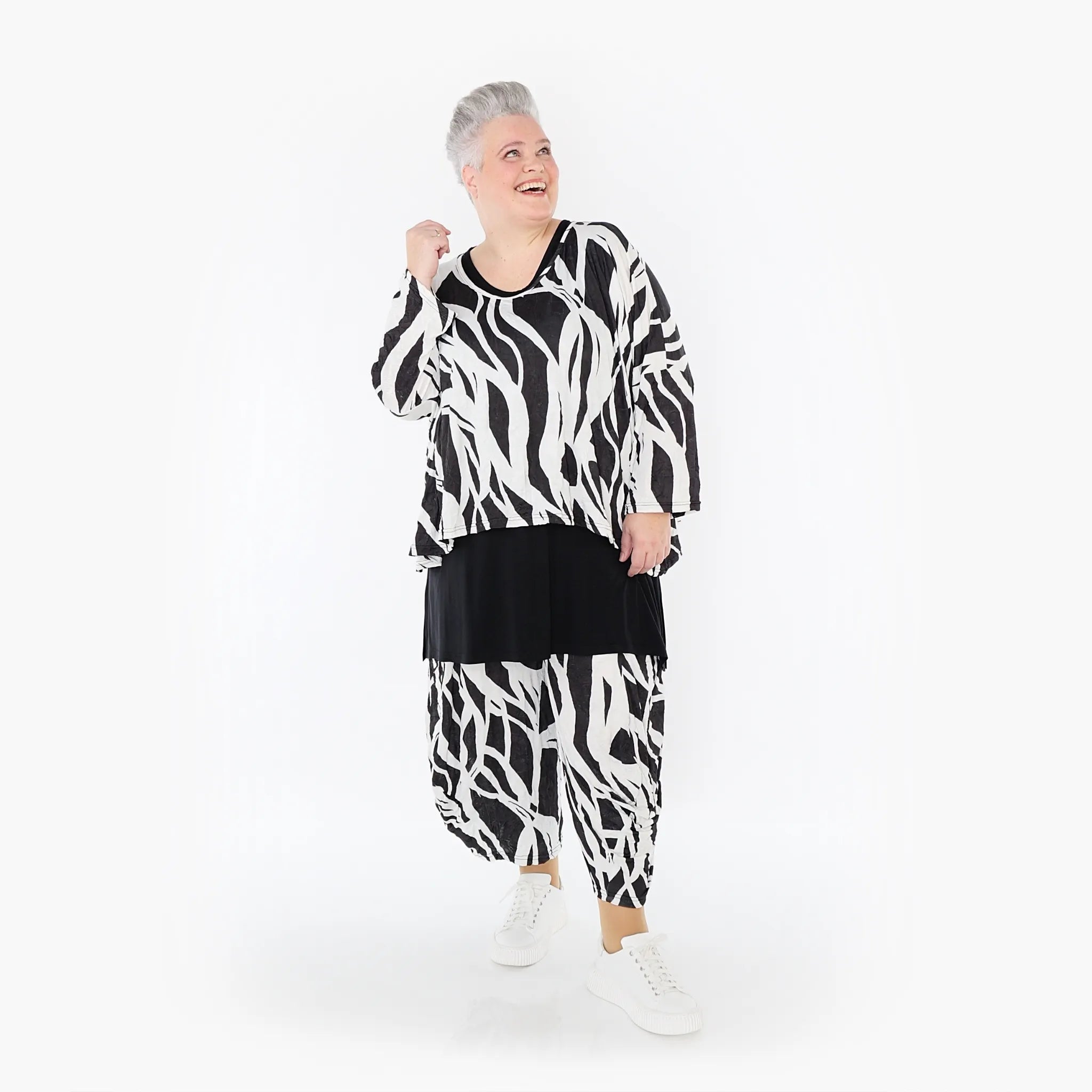  AKH Fashion Bigshirt in kastiger Form, aus Viskose, 1460.03018, Schwarz/Weiß, Zebra, Schick