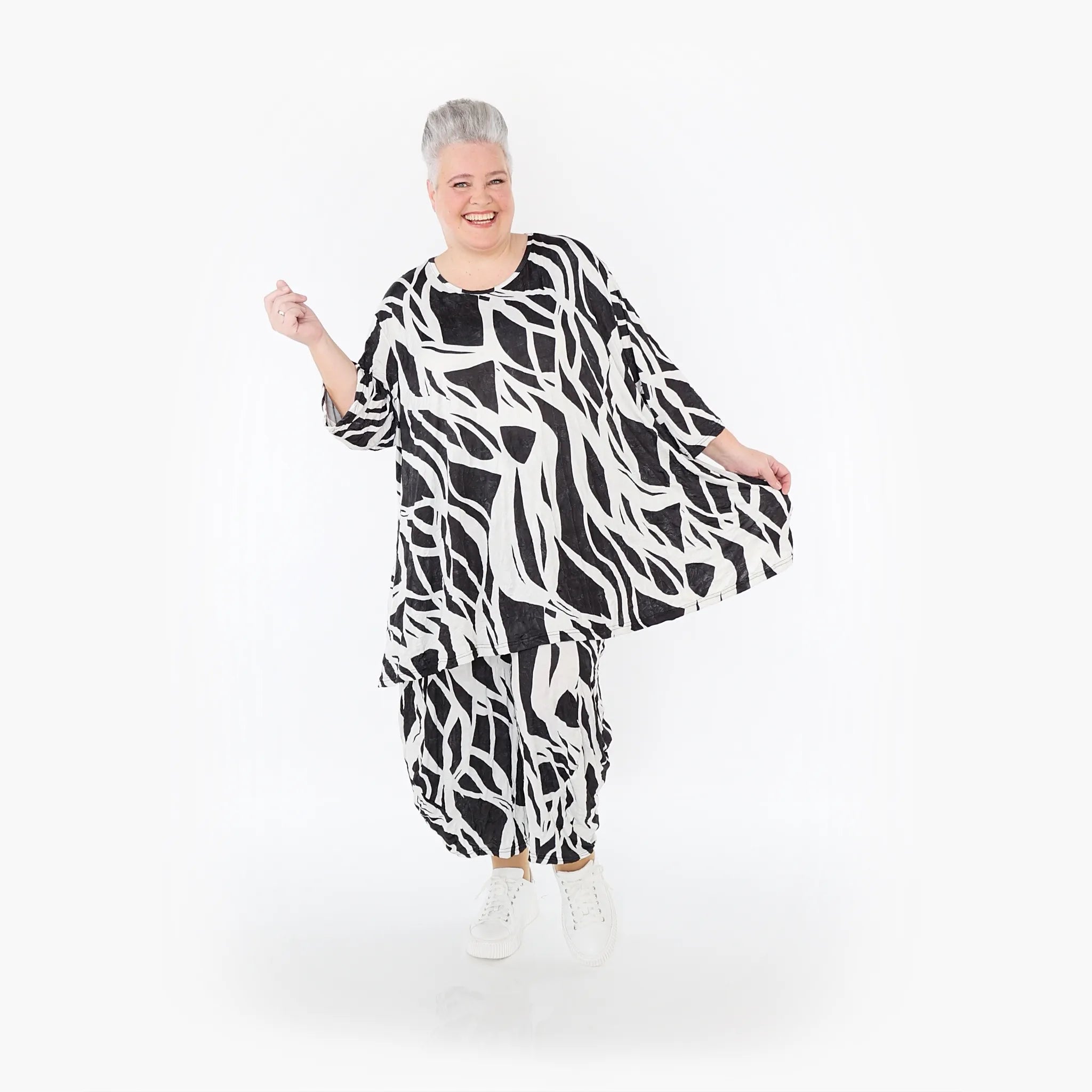  A-Form Bigshirt von AKH Fashion aus Viskose, 1460.00593, Schwarz/Weiß, Zebra, Ausgefallen
