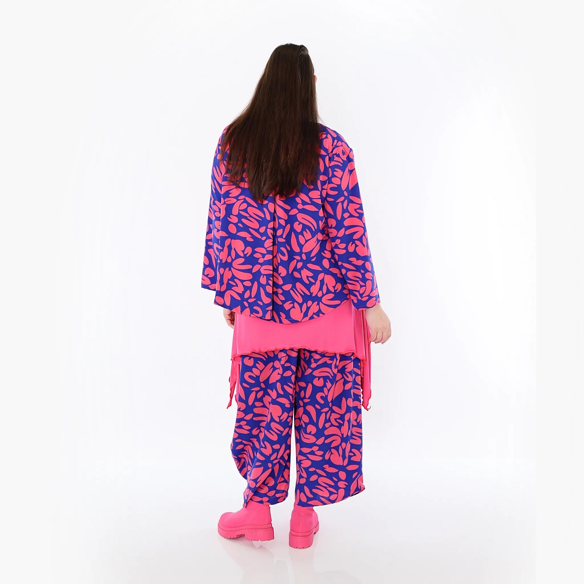  AKH Fashion Jacke in gerundeter Form, aus Viskose, 1470.00130, Royalblau/Pink, Blumen