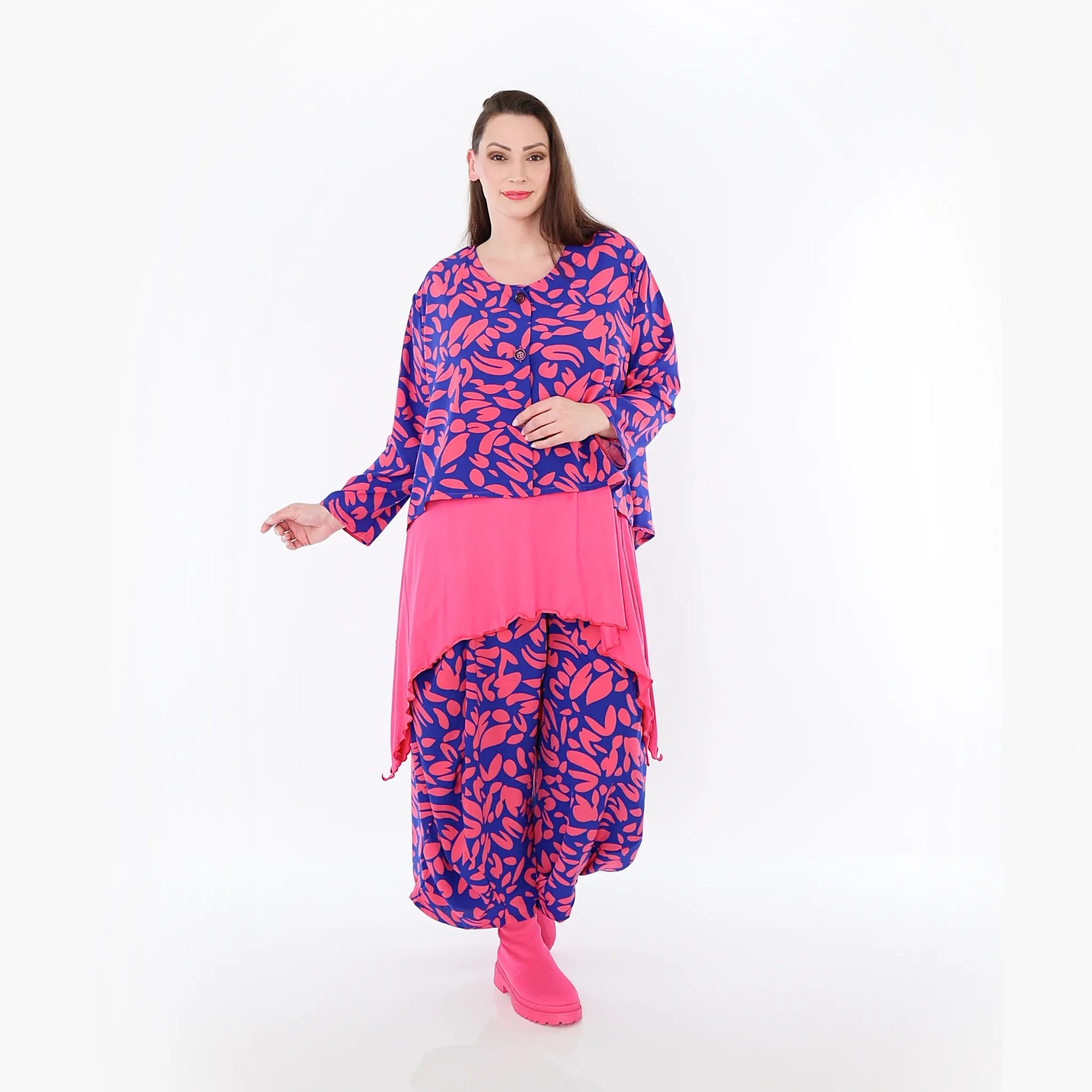 AKH Fashion Jacke in gerundeter Form, aus Viskose, 1470.00130, Royalblau/Pink, Blumen