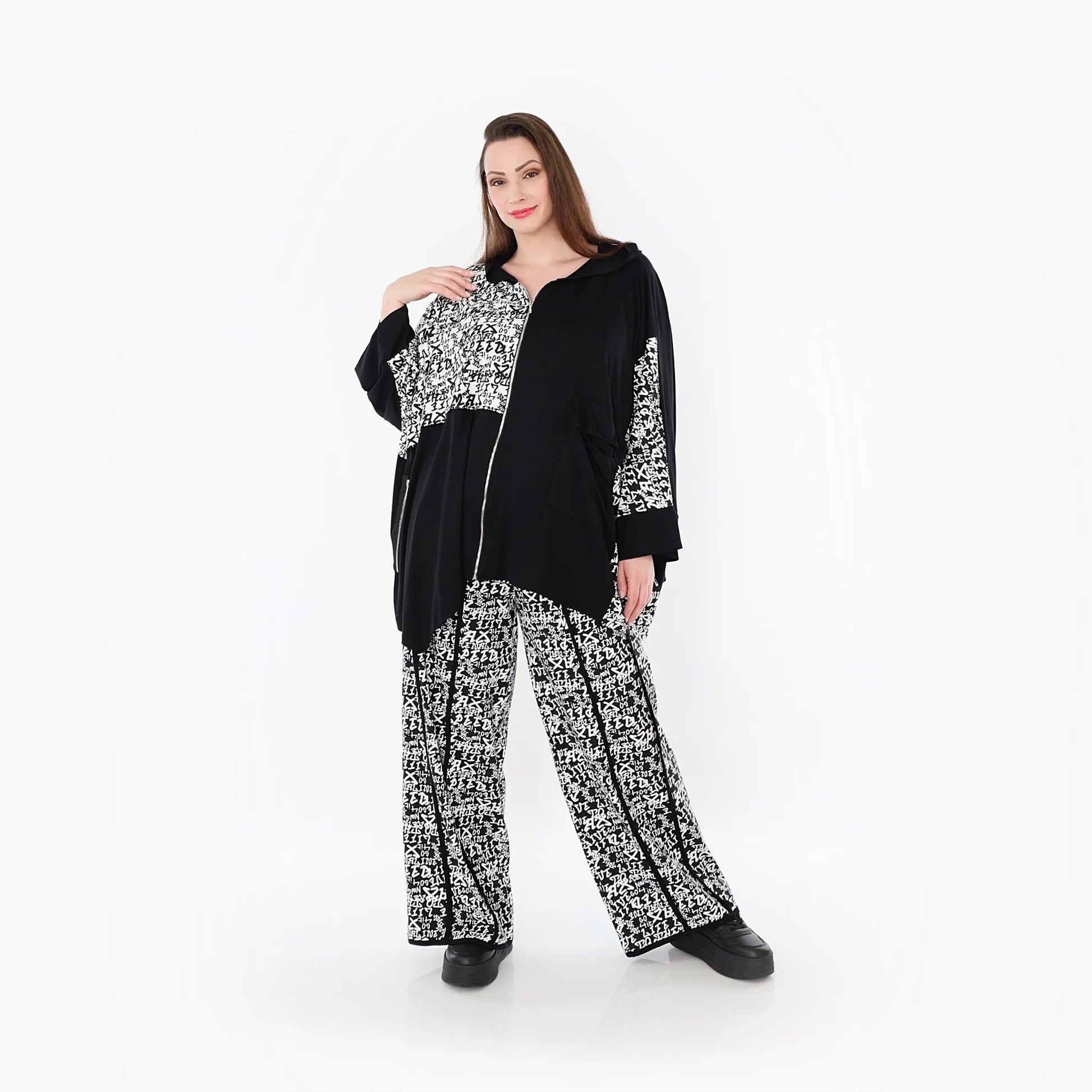  AKH Fashion Jacke in kastiger Form, aus Viskose, 1475.07076, Schwarz/Weiß, Buchstaben
