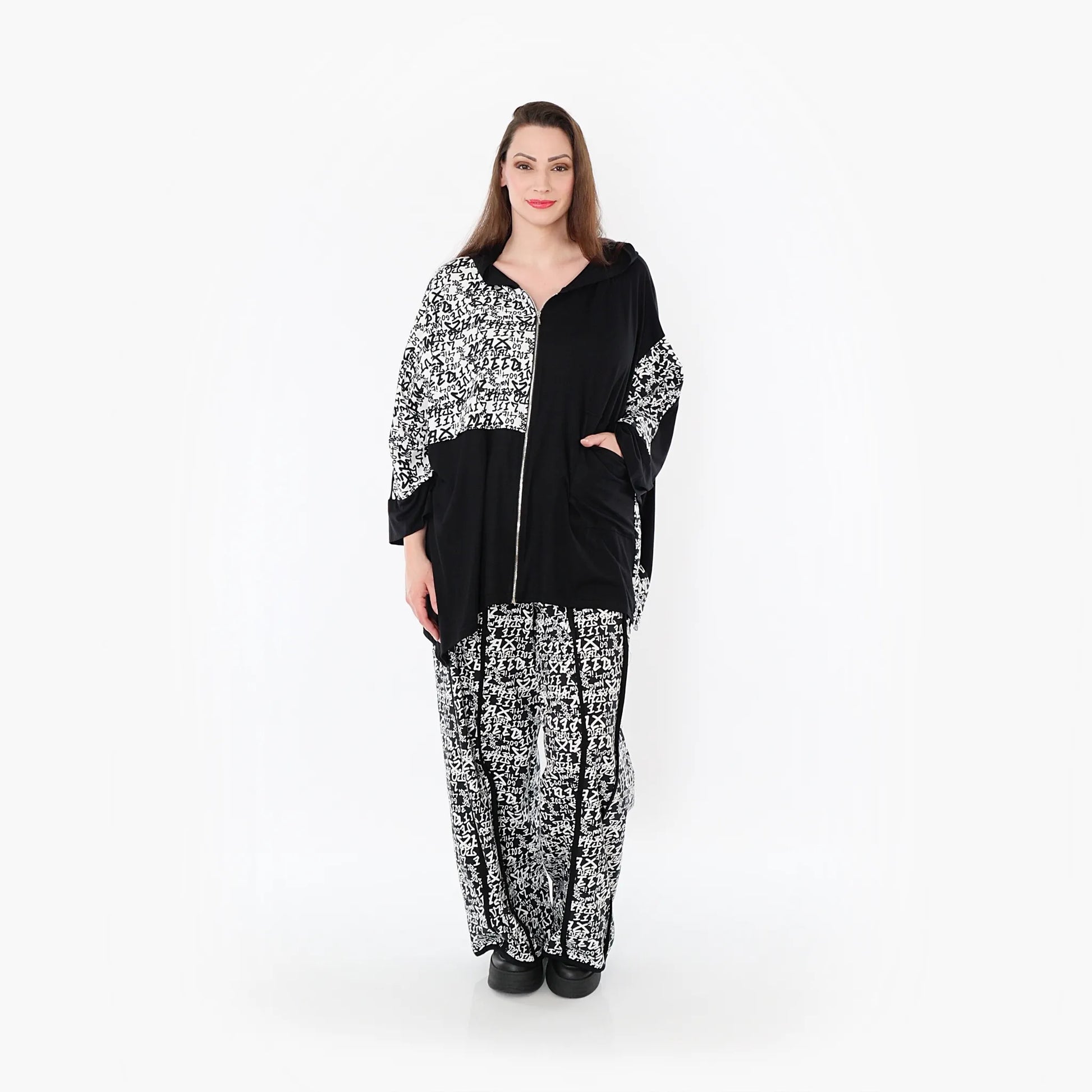  AKH Fashion Jacke in kastiger Form, aus Viskose, 1475.07076, Schwarz/Weiß, Buchstaben