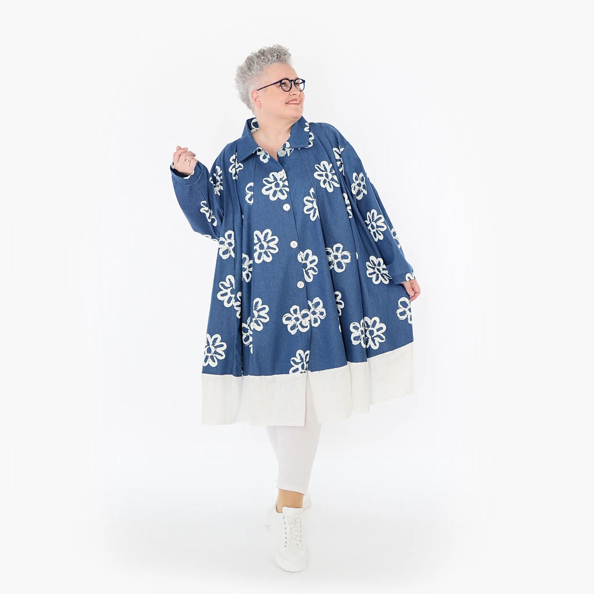  A-Form Bluse von AKH Fashion aus Baumwolle, 1485.07061, Jeansblau/Weiß, Blumen, Schick